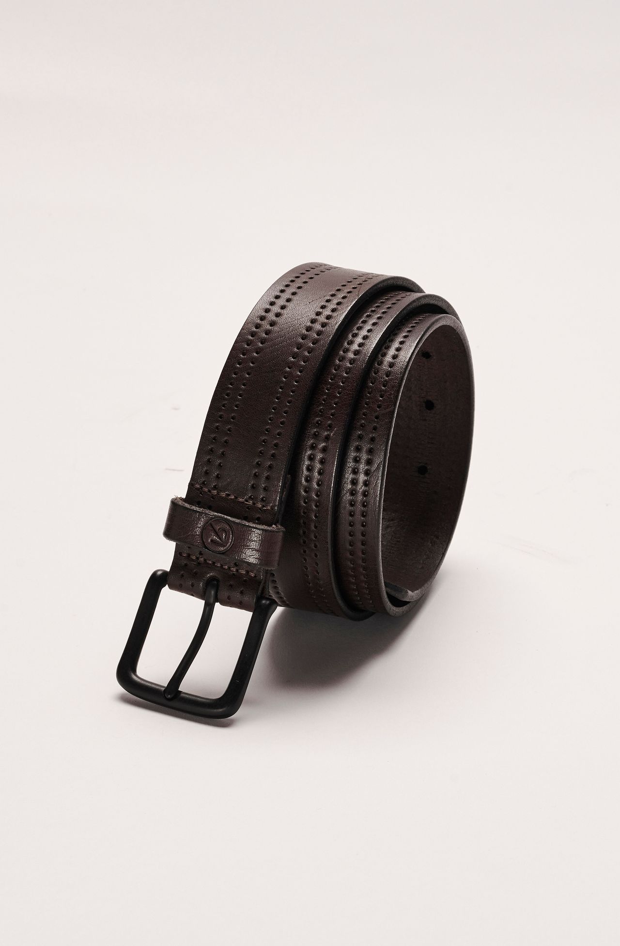 0489DAZ00021_795_4-CINTO-CASUAL-DETALHAE-PESPONTADO-EM-COURO-MARROM