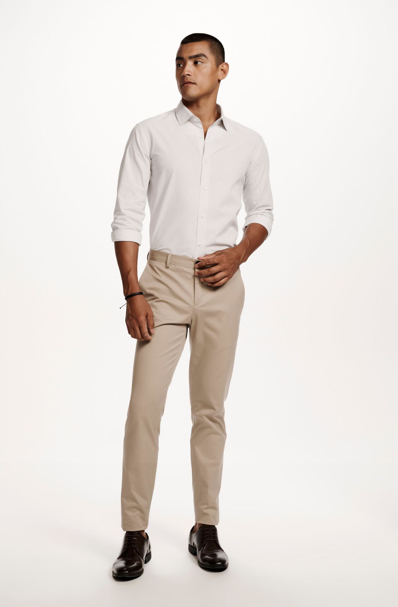 2504XFZ79017_950_1-CAMISA-SOCIAL-XADREZ-CINZA-E-FUNDO-BRANCO