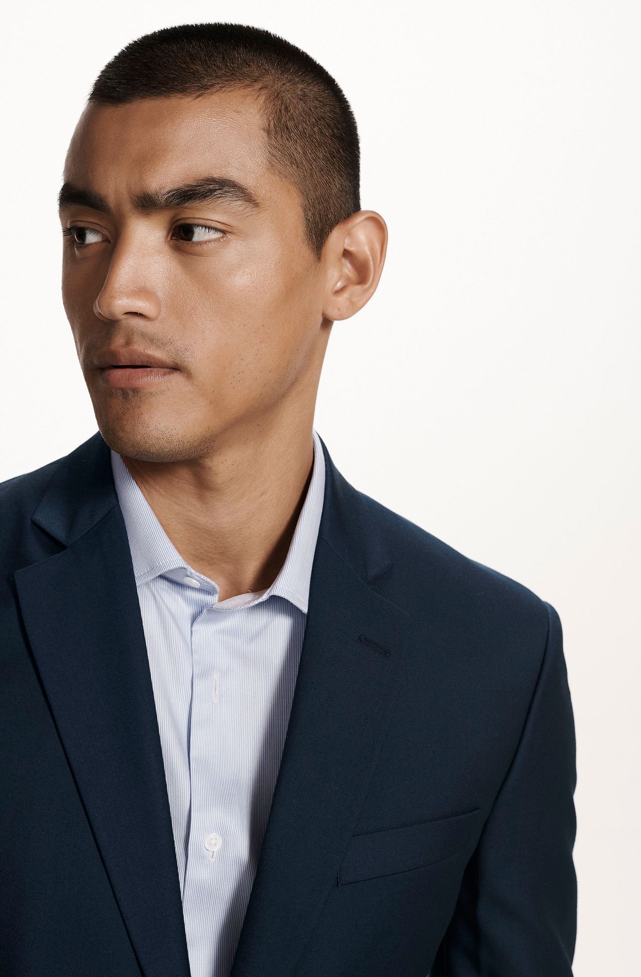 2020FFR20001_585_3-COSTUME-02-BOTOES-MODELAGEM-REGULAR-FIT-AZUL-MEDIO