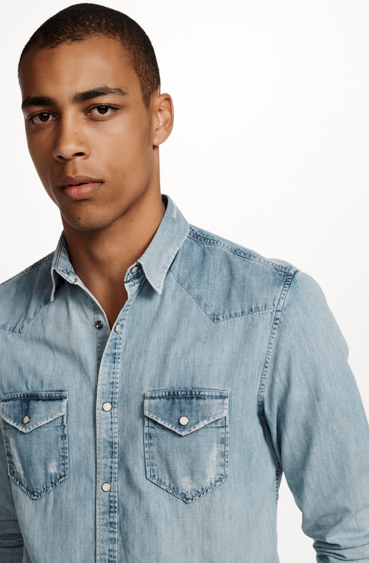 2501VCZ10439_580_4-CAMISA-JEANS-MANGA-LONGA-AZUL