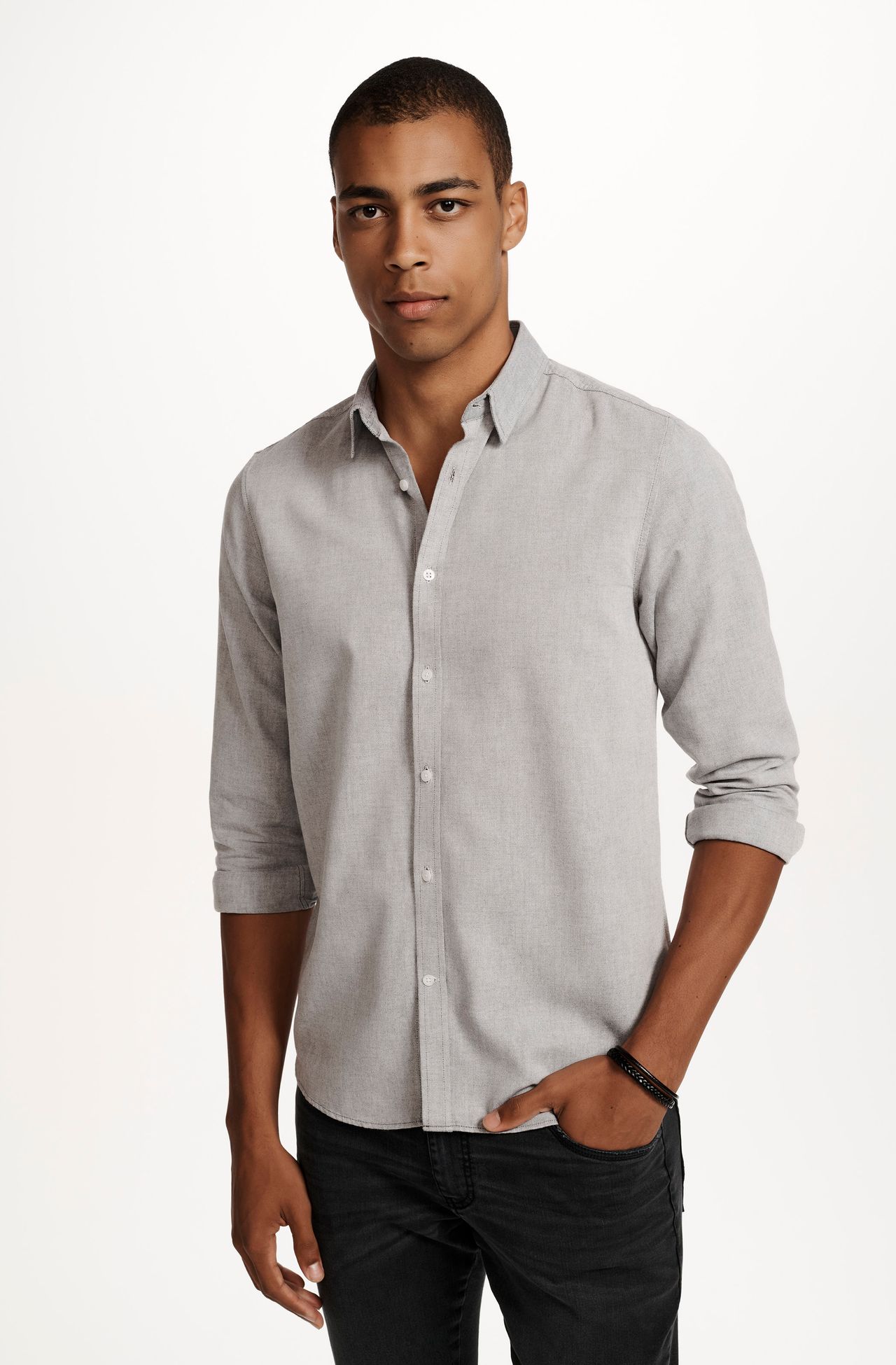 2501VCZ48287_986_2-CAMISA-CASUAL-EM-OXFORD-BRANCO