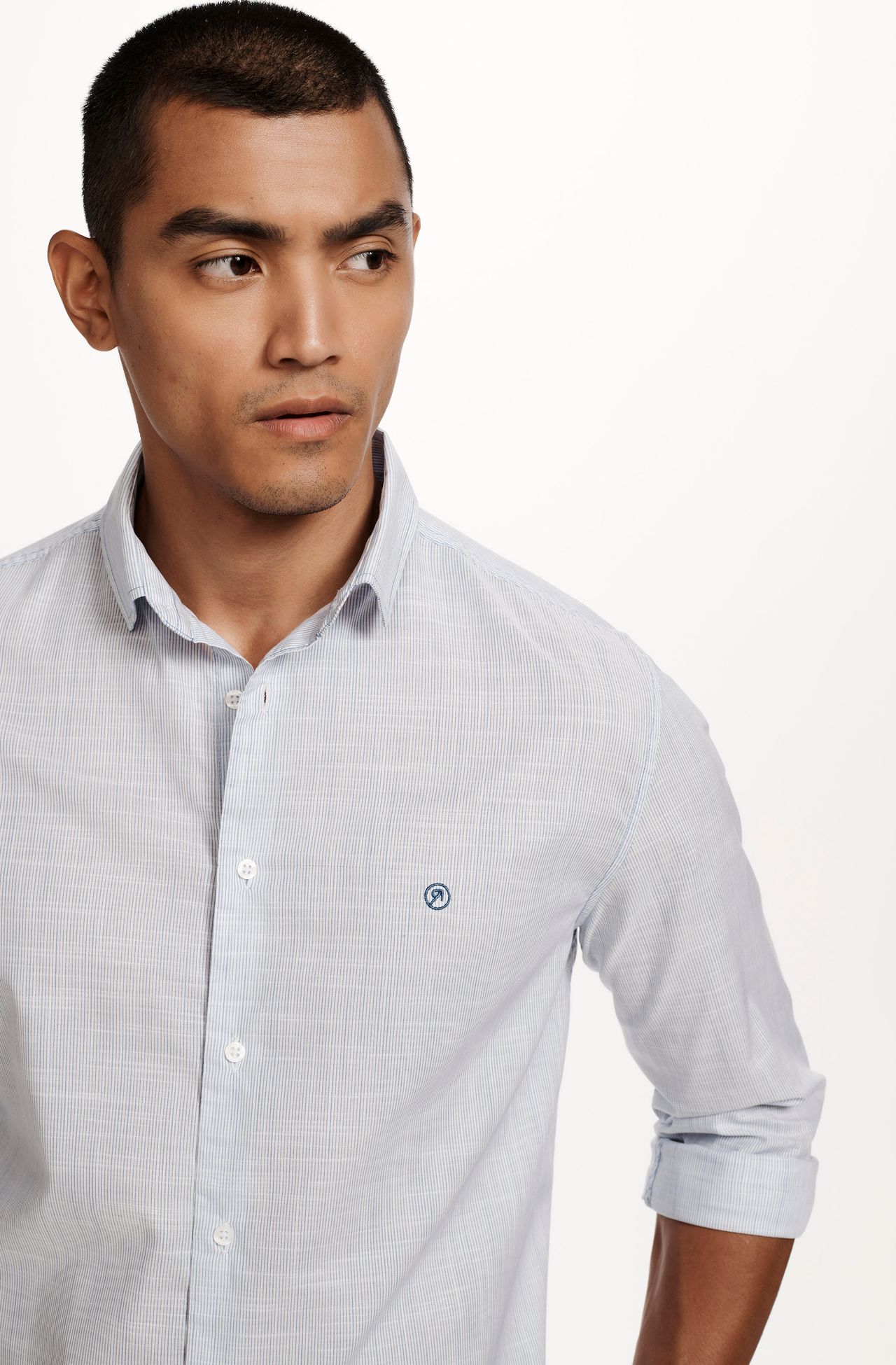2502XCZ40126_550_4-CAMISA-CASUAL-STRETCH-LISTRADA-AZUL