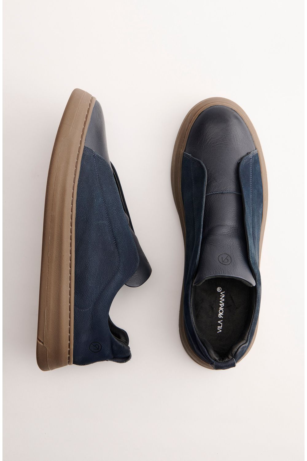 1195AAZ00030_585_1-TENIS-CASUAL-DE-COURO-LEGITIMO-AZUL