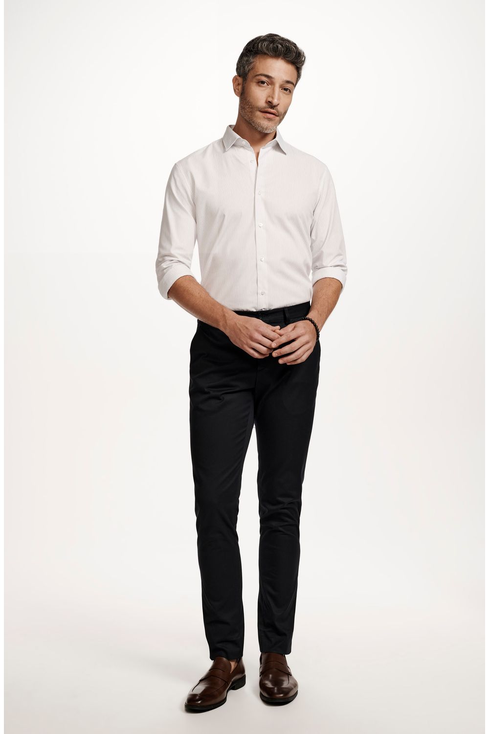 2502XFZ71131_950_1-CAMISA-SOCIAL-FIO-TINTO-LISTRADA-CINZA-E-FUNDO-BRANCO