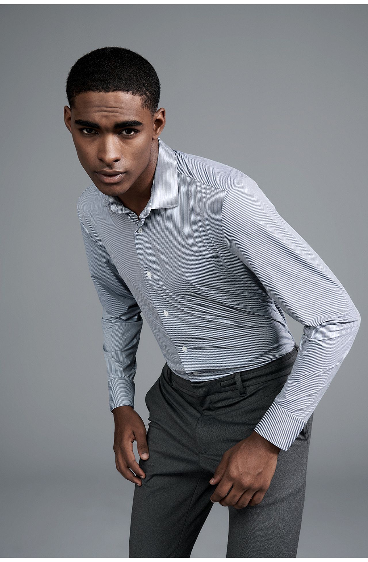 2502GWZ17135_580_1-CAMISA-MALHA-TECH-MANGA-LONGA-LISTRADA