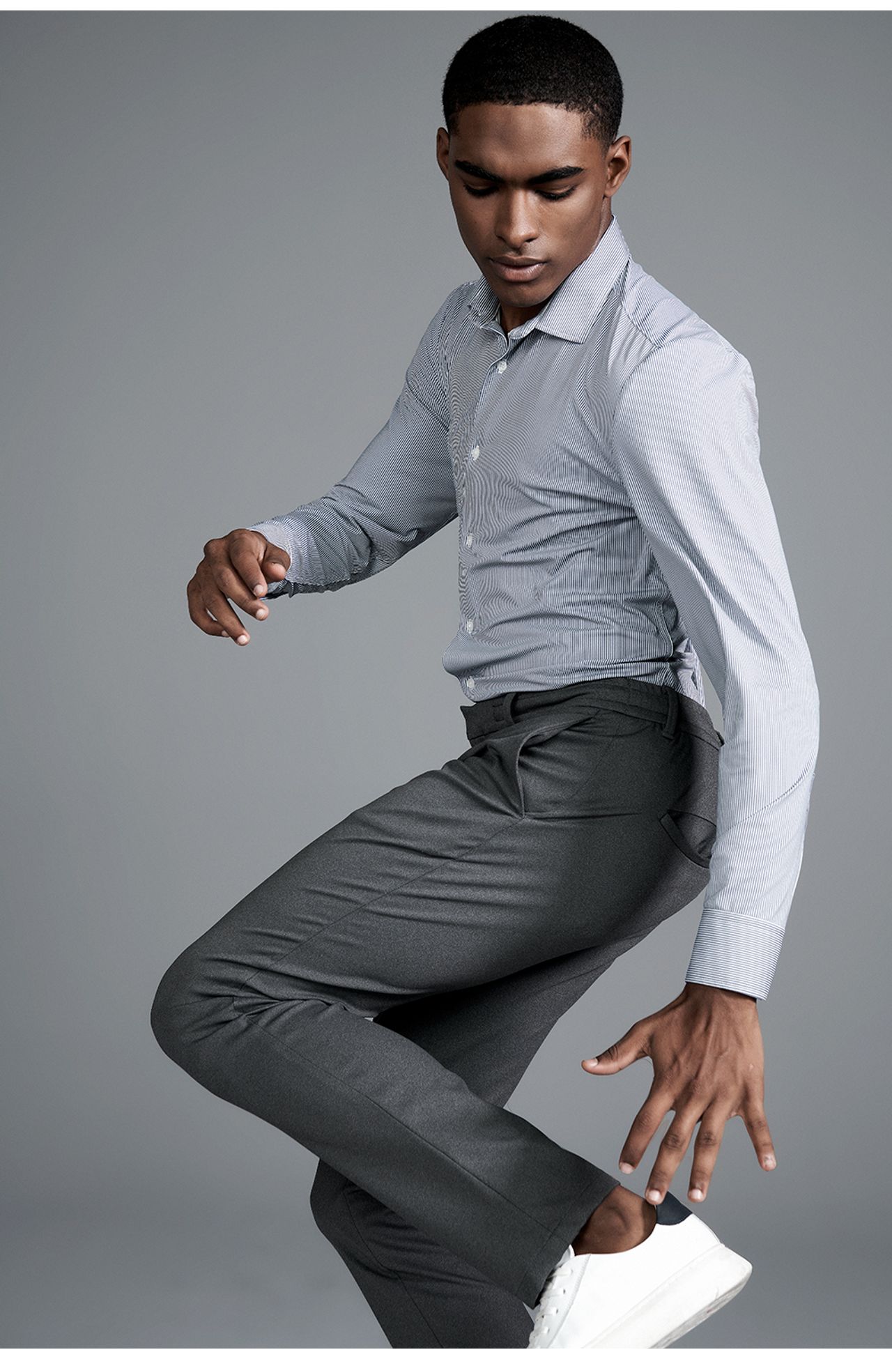 2502GWZ17135_580_4-CAMISA-MALHA-TECH-MANGA-LONGA-LISTRADA