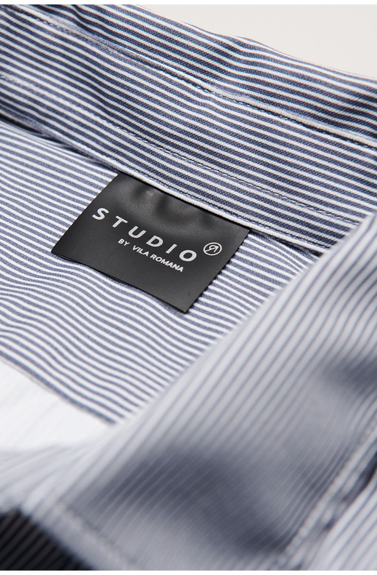 2502GWZ17135_580_7-CAMISA-MALHA-TECH-MANGA-LONGA-LISTRADA