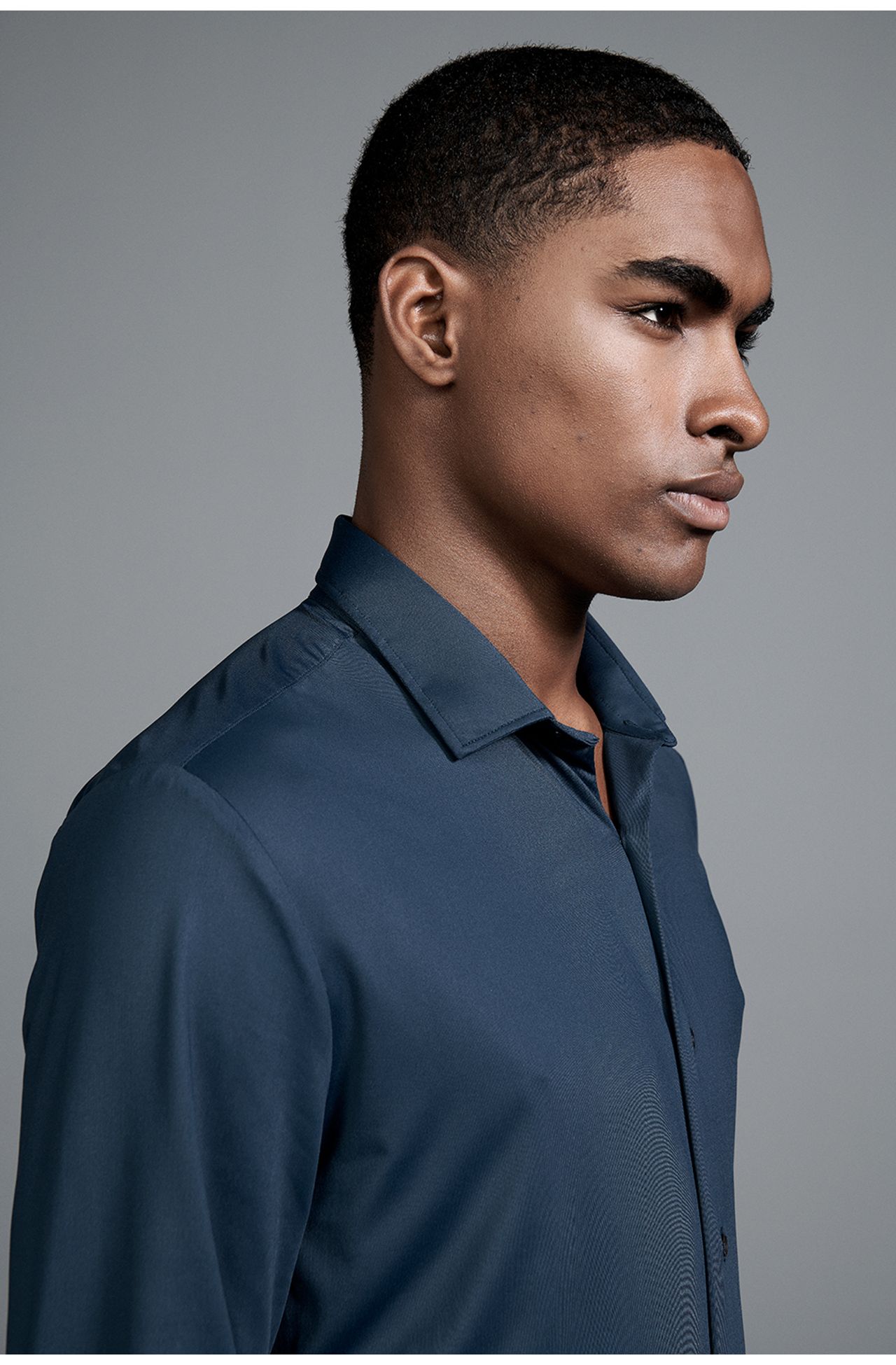 2500GWZ17147_590_4-CAMISA-MALHA-TECH-MANGA-LONGA-AZUL