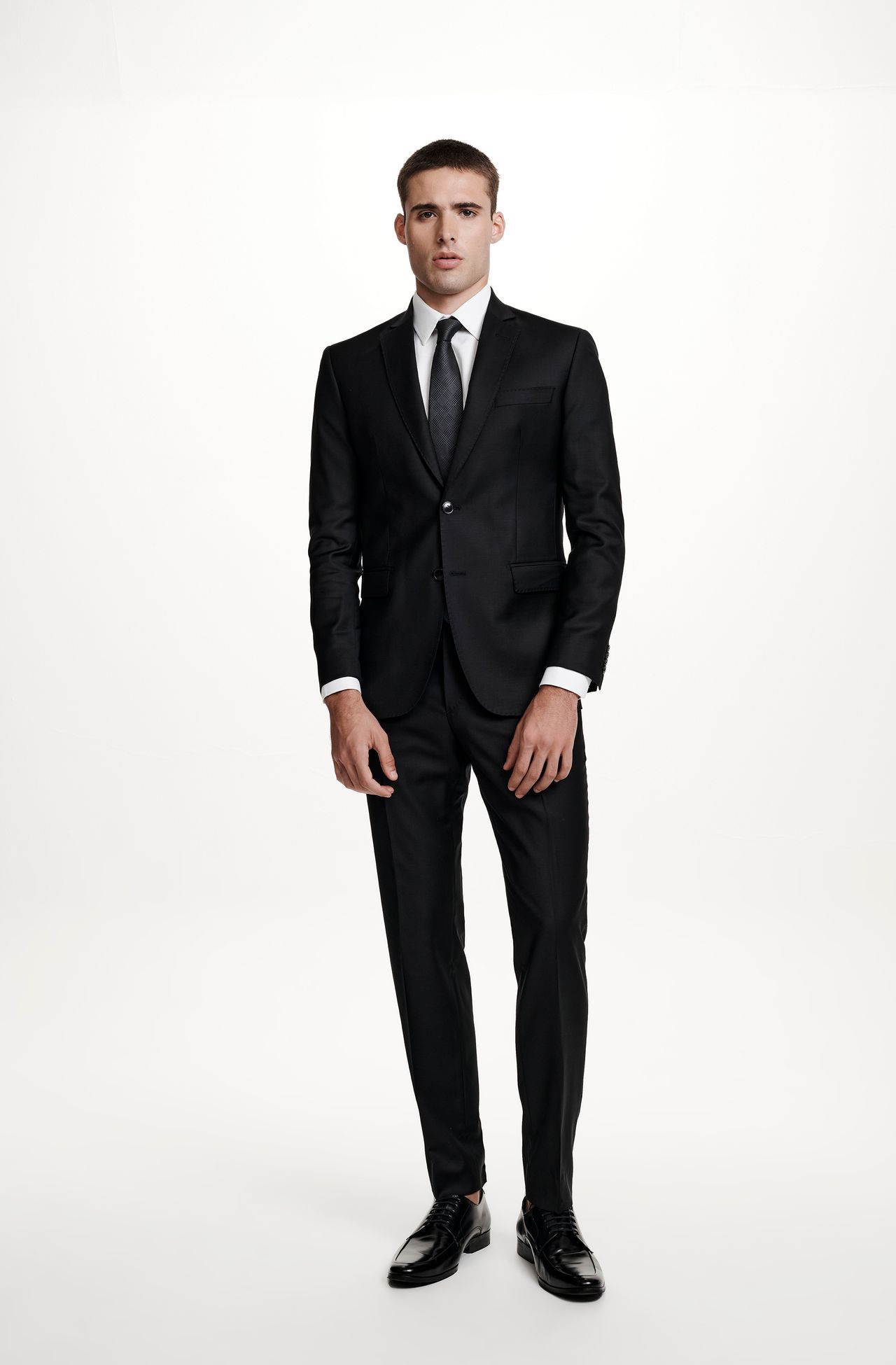 2021LFR44092_987_1-COSTUME-DE-LA-SUPER-120-PRETO