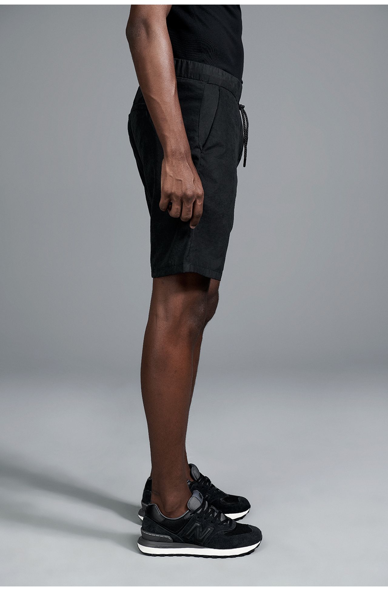 5041JCZ00007_987_5-BERMUDA-CUPRO-PRETO-COM-COS-DE-ELASTICO