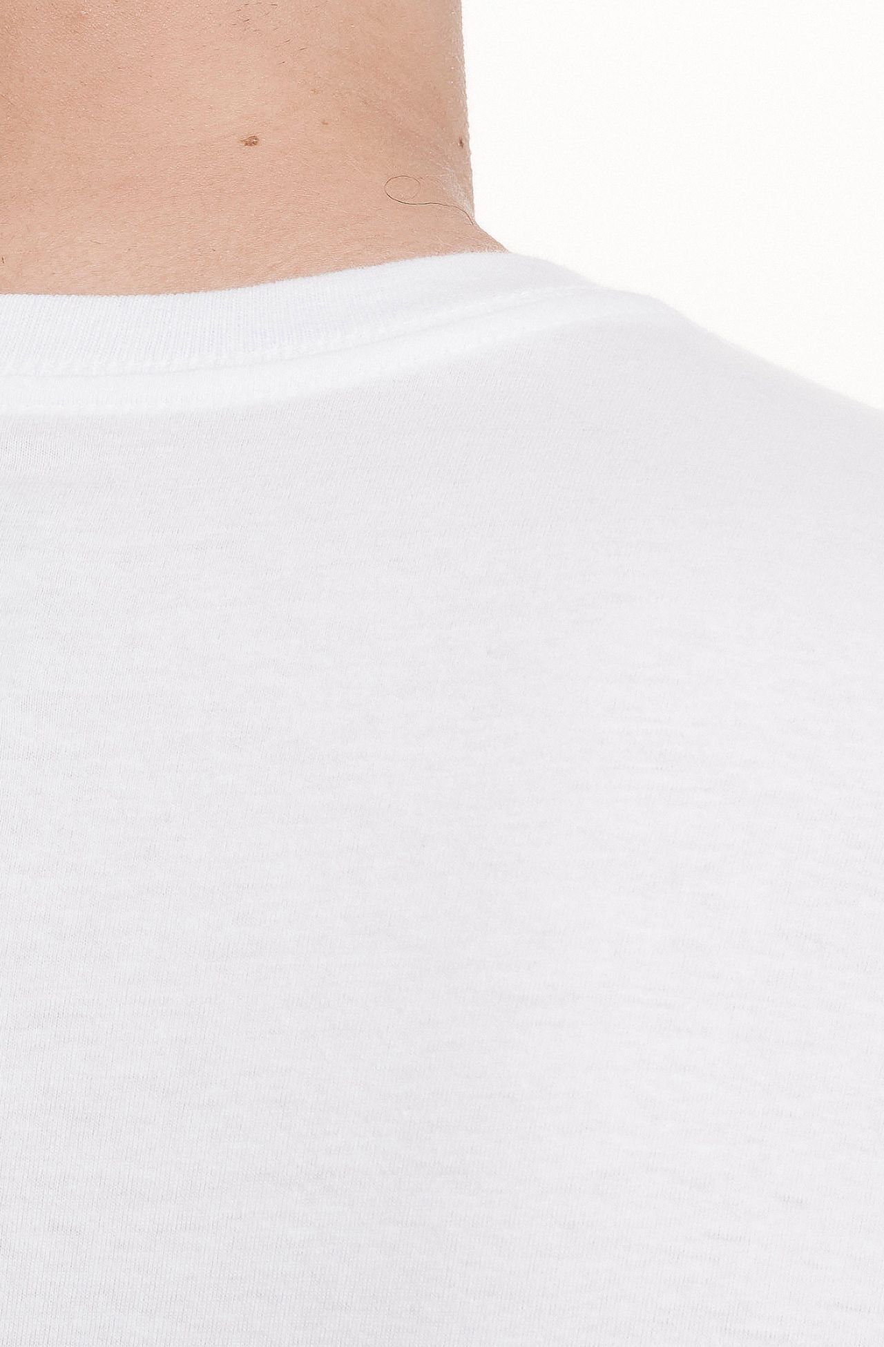8350BCV00015_900_3-T-SHIRT-MANGA-CURTA-LISA-GOLA-V-BRANCA