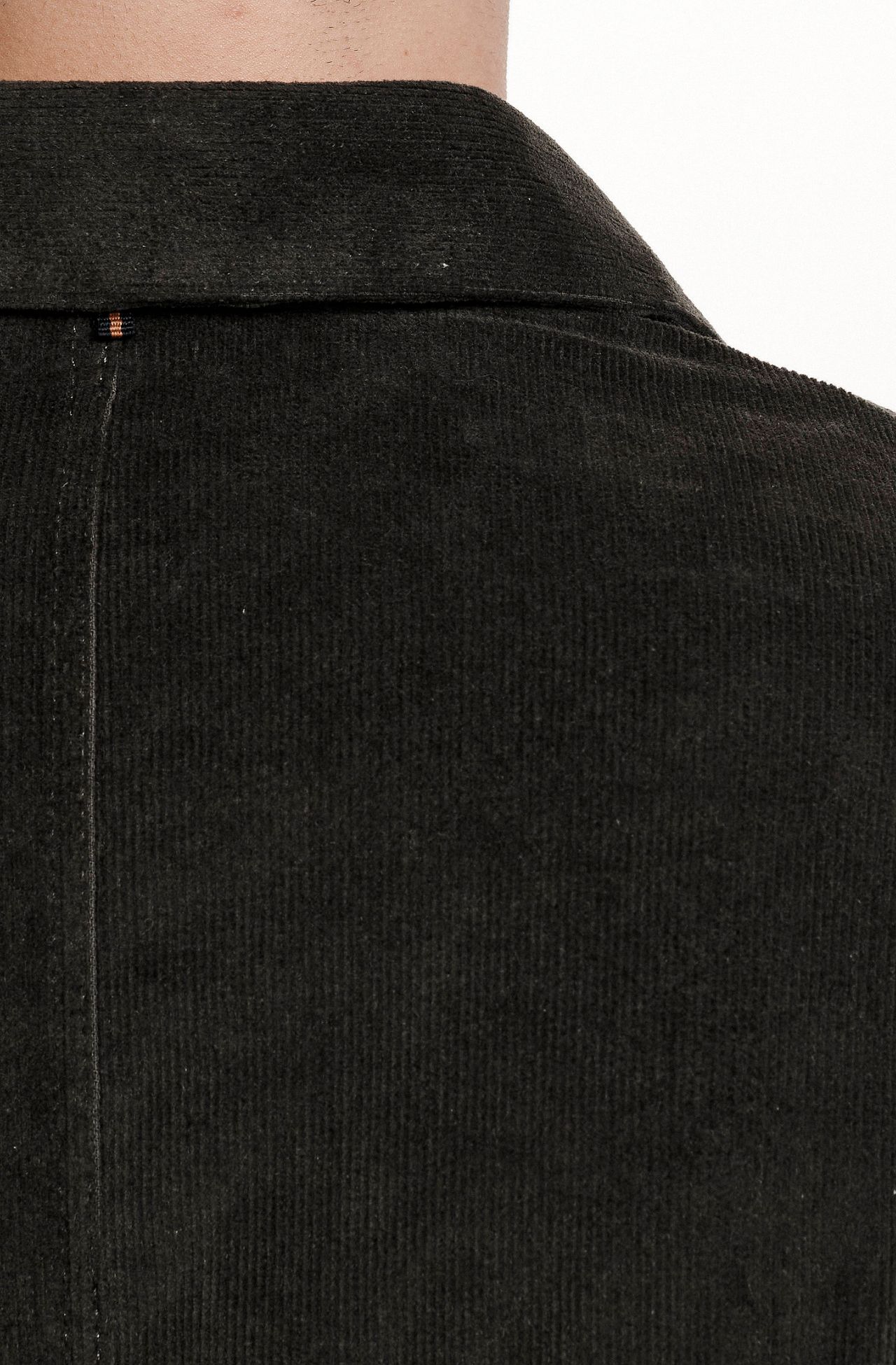 7050VWZ00001_685_3-JAQUETA-PARKA