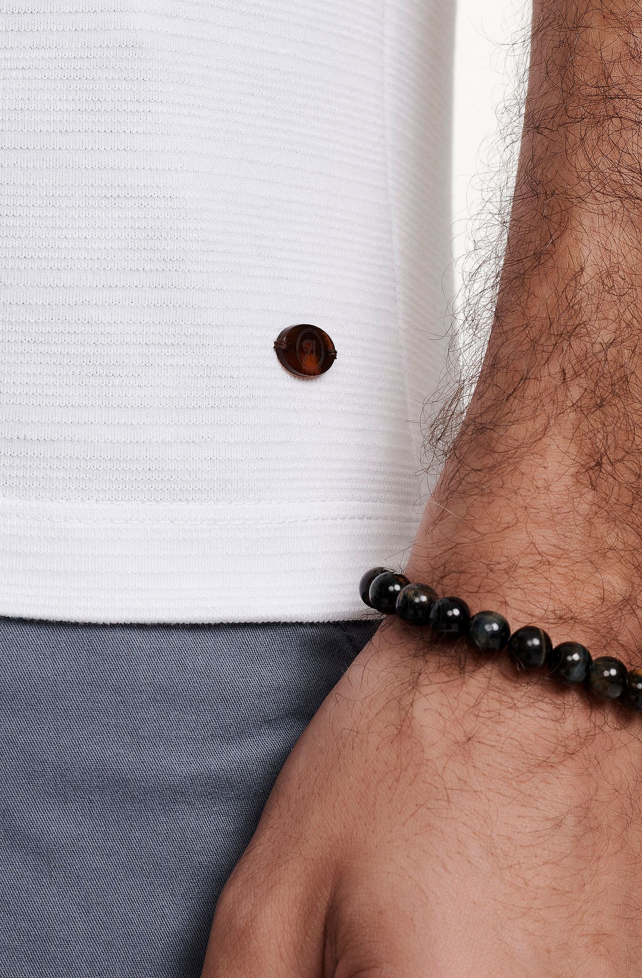 8350CCZ00109_900_5-T-SHIRT-MANGA-CURTA-GOLA-CARECA-COM-PALA-BRANCA