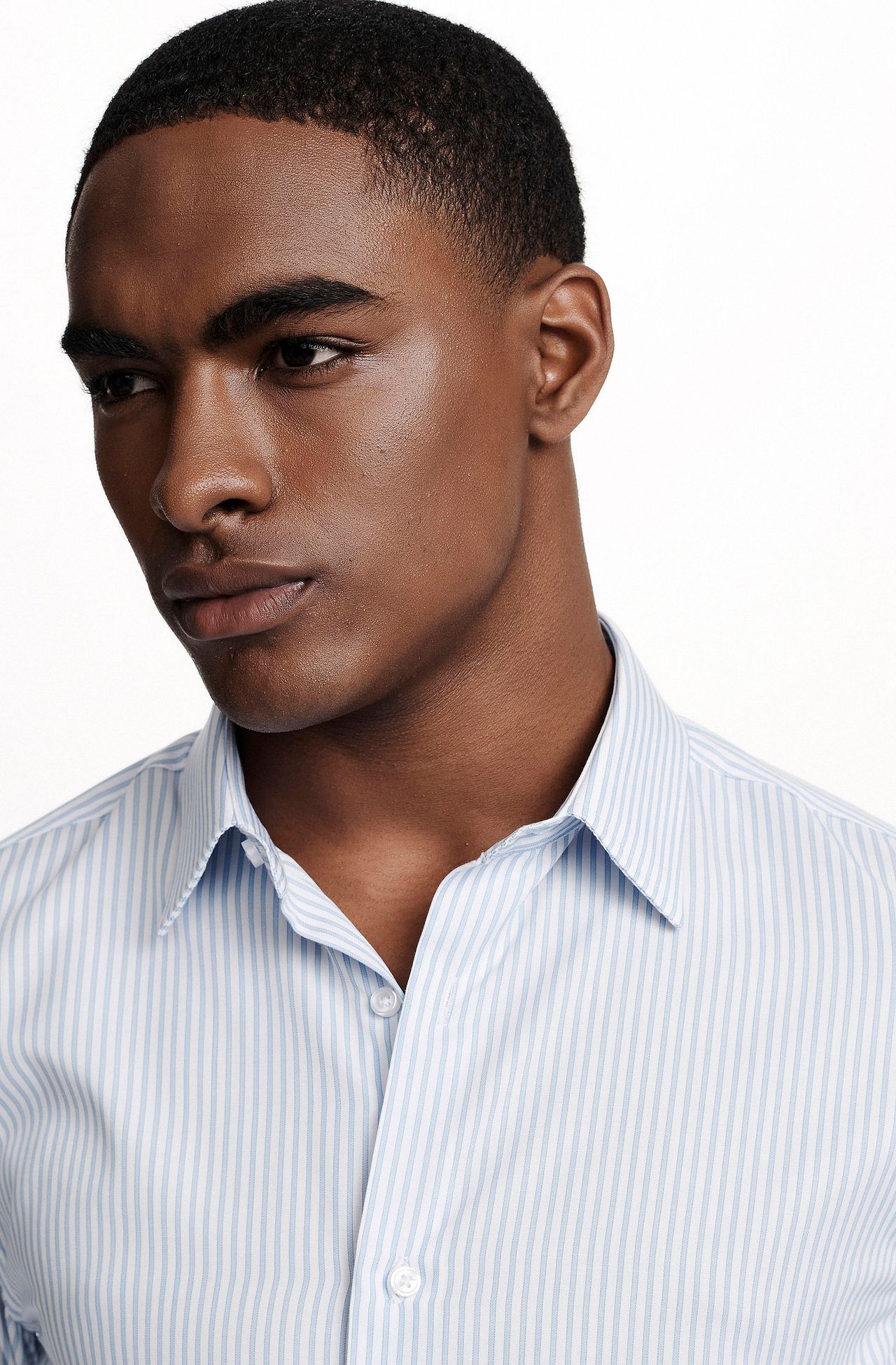 2502VWZ49106_530_4-CAMISA-WORK-LISTRADA-AZUL-EM-FIBRA-DE-BAMBU