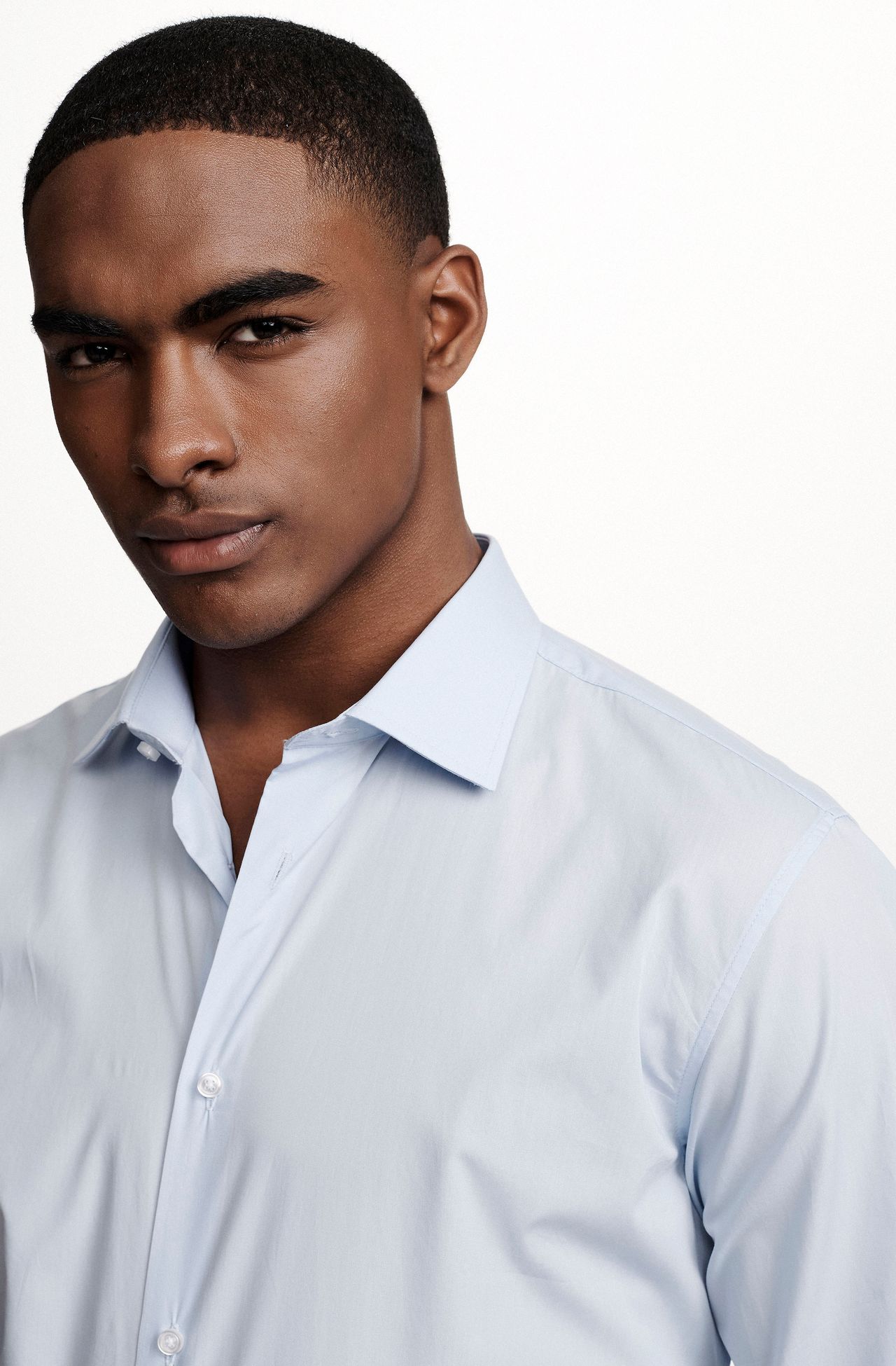 2500XFZ79109_520_4-CAMISA-SOCIAL-AZUL-CLARO-EM-ALGIDAO-EGIPCIO-FIO-80