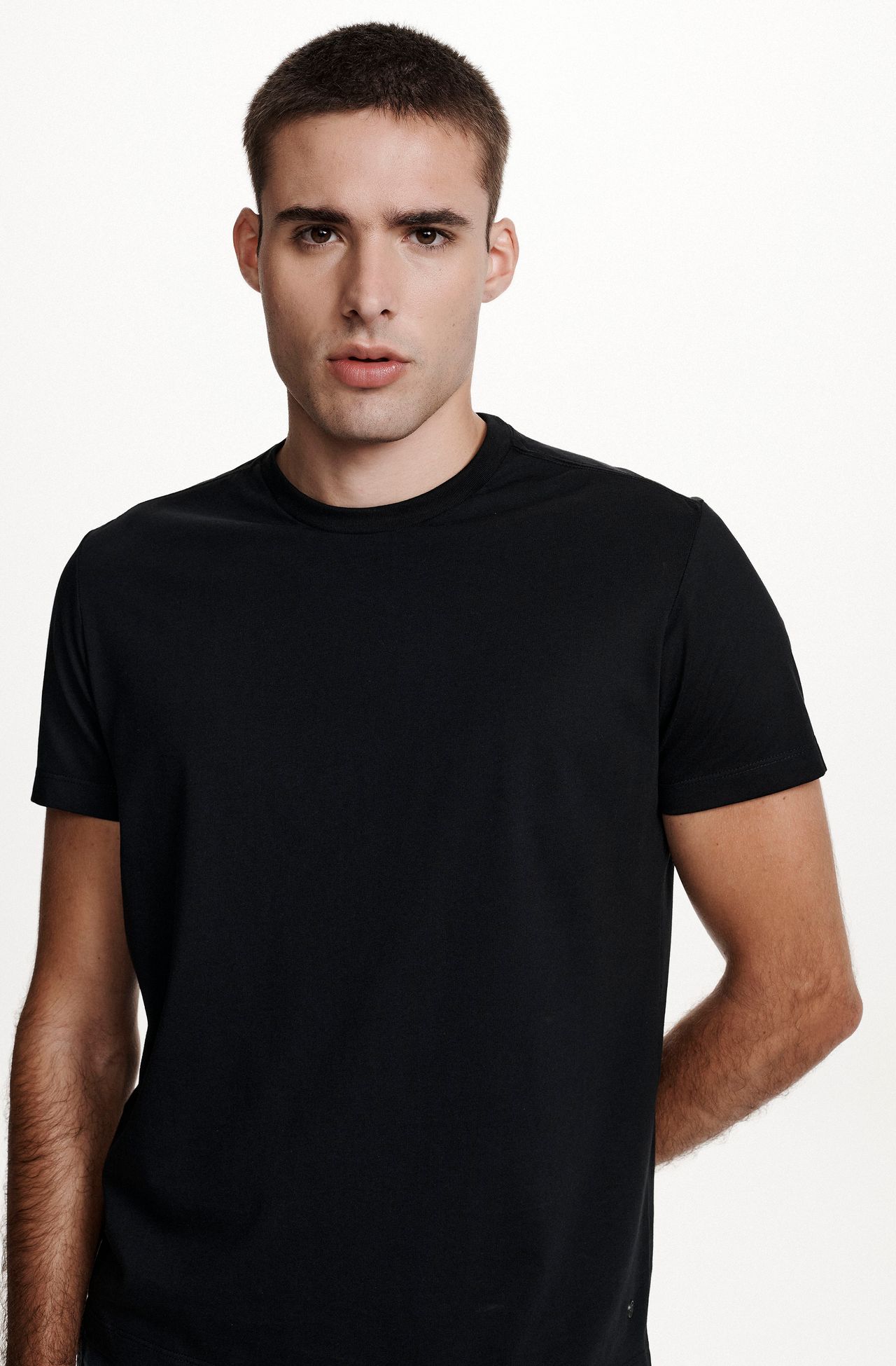8350CCZ00122_987_4-T-SHIRT-MANGA-CURTA-GOLA-CARECA-PIMA-BRANCA