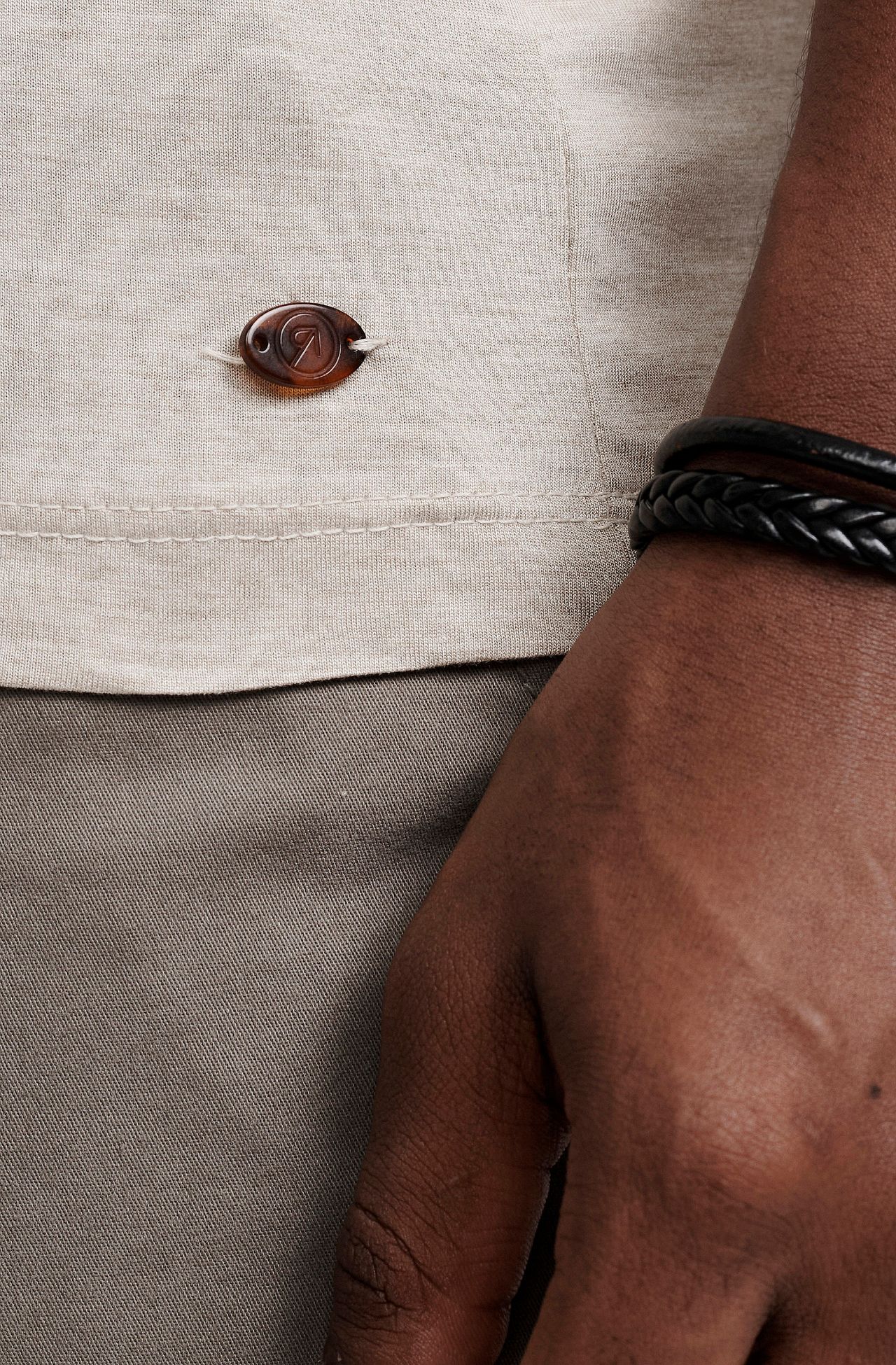 8320ICZ00249_710_5-POLO-MANGA-CURTA-DE-VISCOSE-CINZA-MESCLA