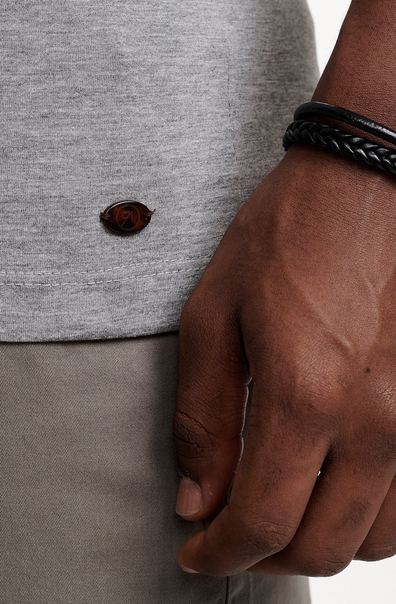 8320ICZ00249_935_5-POLO-MANGA-CURTA-DE-VISCOSE-CINZA-MESCLA