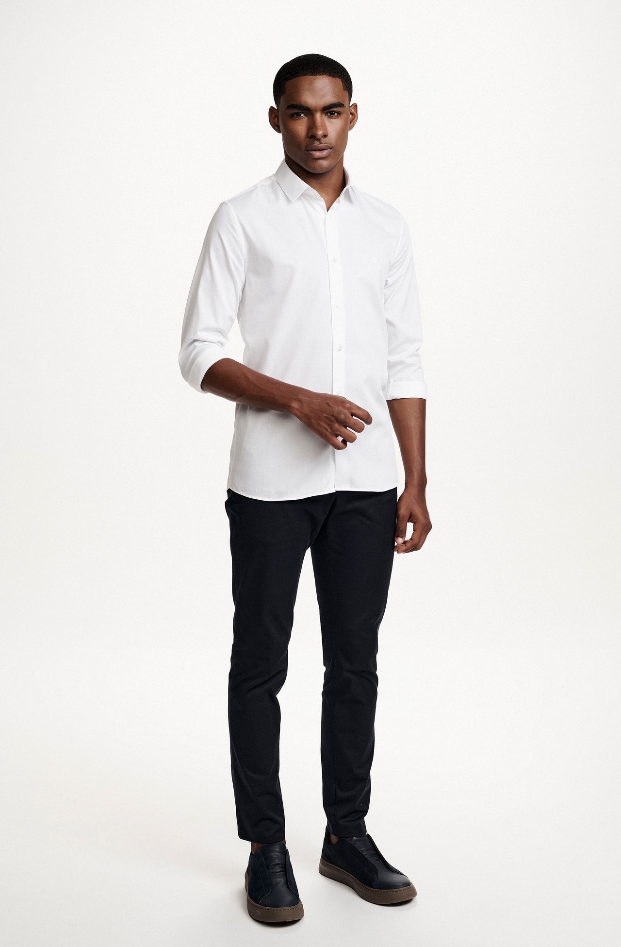 2601GWZ49139_900_1-CAMISA-WORK-SLIM-MAQUINETADA-BRANCA