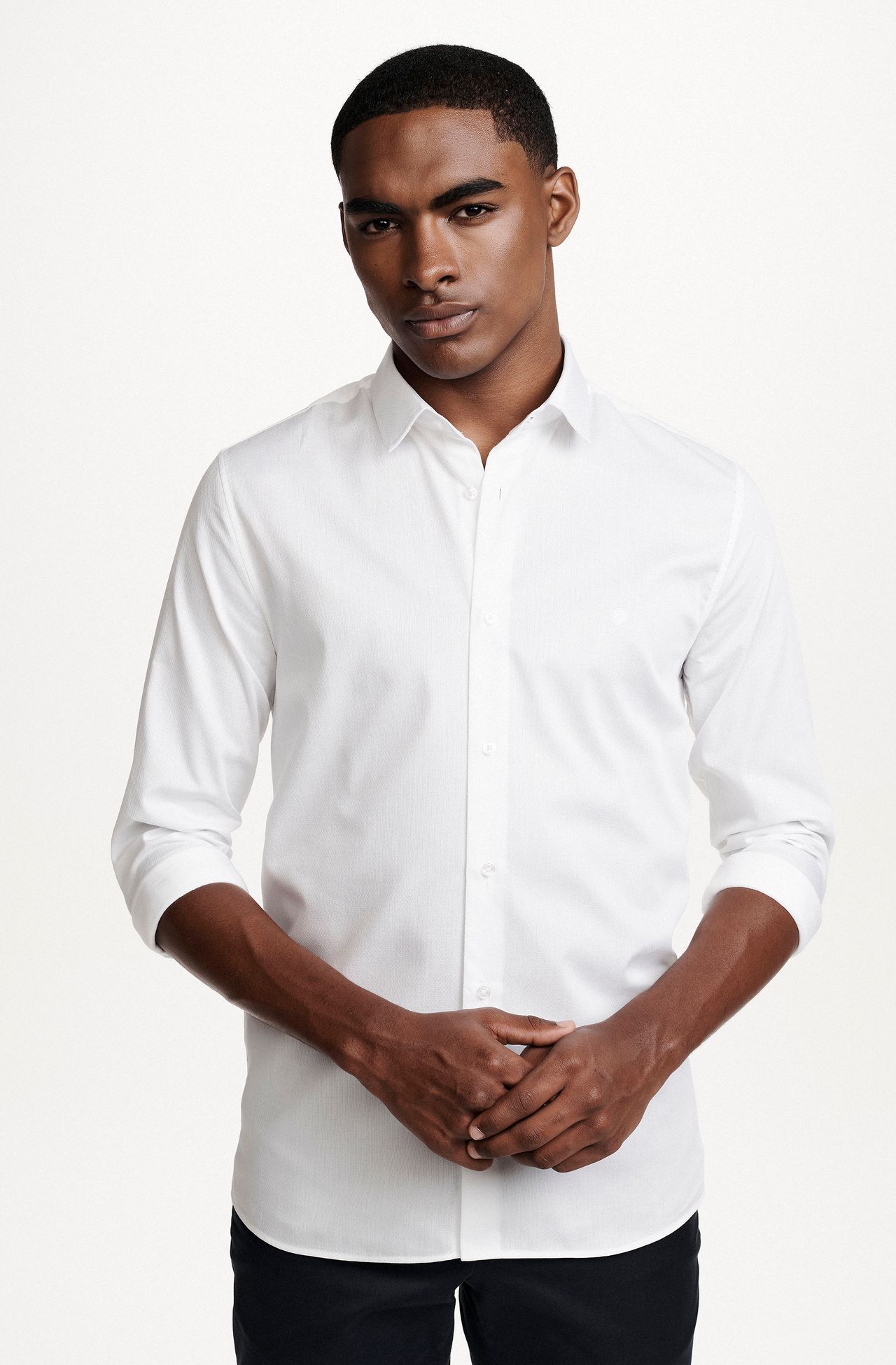2601GWZ49139_900_2-CAMISA-WORK-SLIM-MAQUINETADA-BRANCA