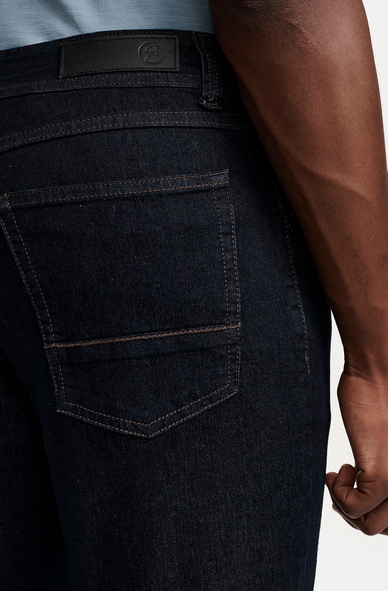 4246BCA03775_590_3-CALCA-JEANS-AMACIADA-BASIC-FIT