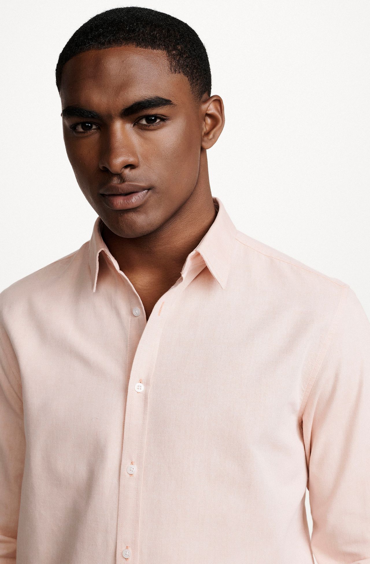 2501VCZ48287_040_4-CAMISA-CASUAL-EM-OXFORD-LARANJA