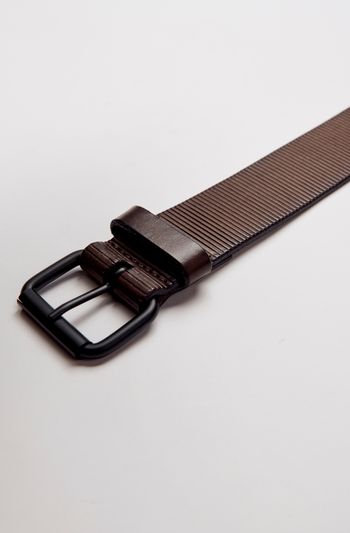 0489DAZ00036_790_2-CINTO-CASUAL-COURO-MARROM