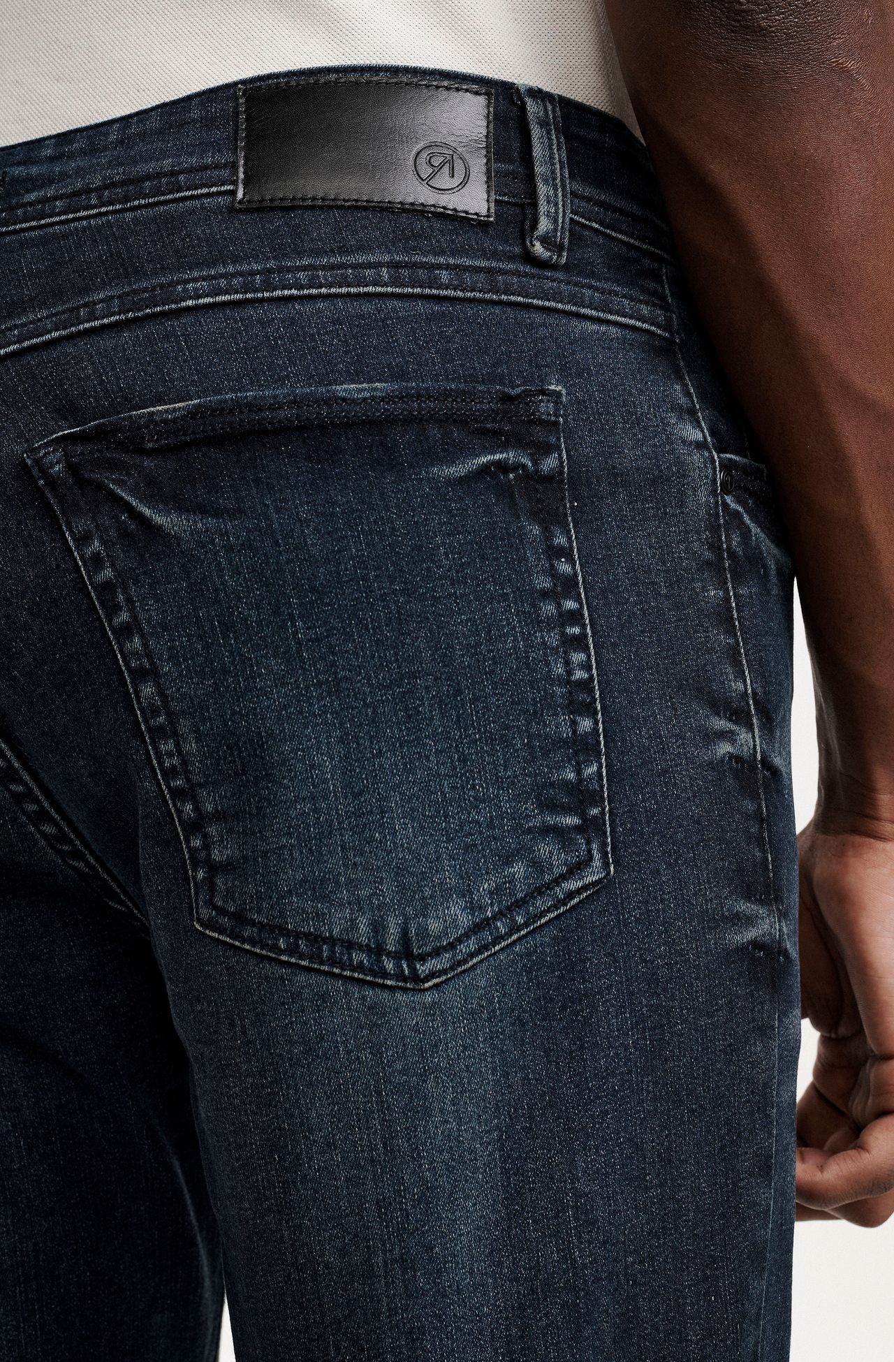 4246BCZ00255_590_3-CALCA-JEANS-DARK-STONE-BASIC