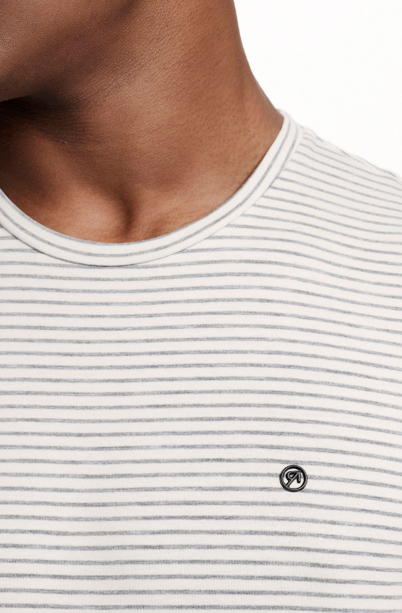 8353CCZ00256_400_5-T-SHIRT-MANGA-CURTA-LISTRADO-CRU-E-MESCLA