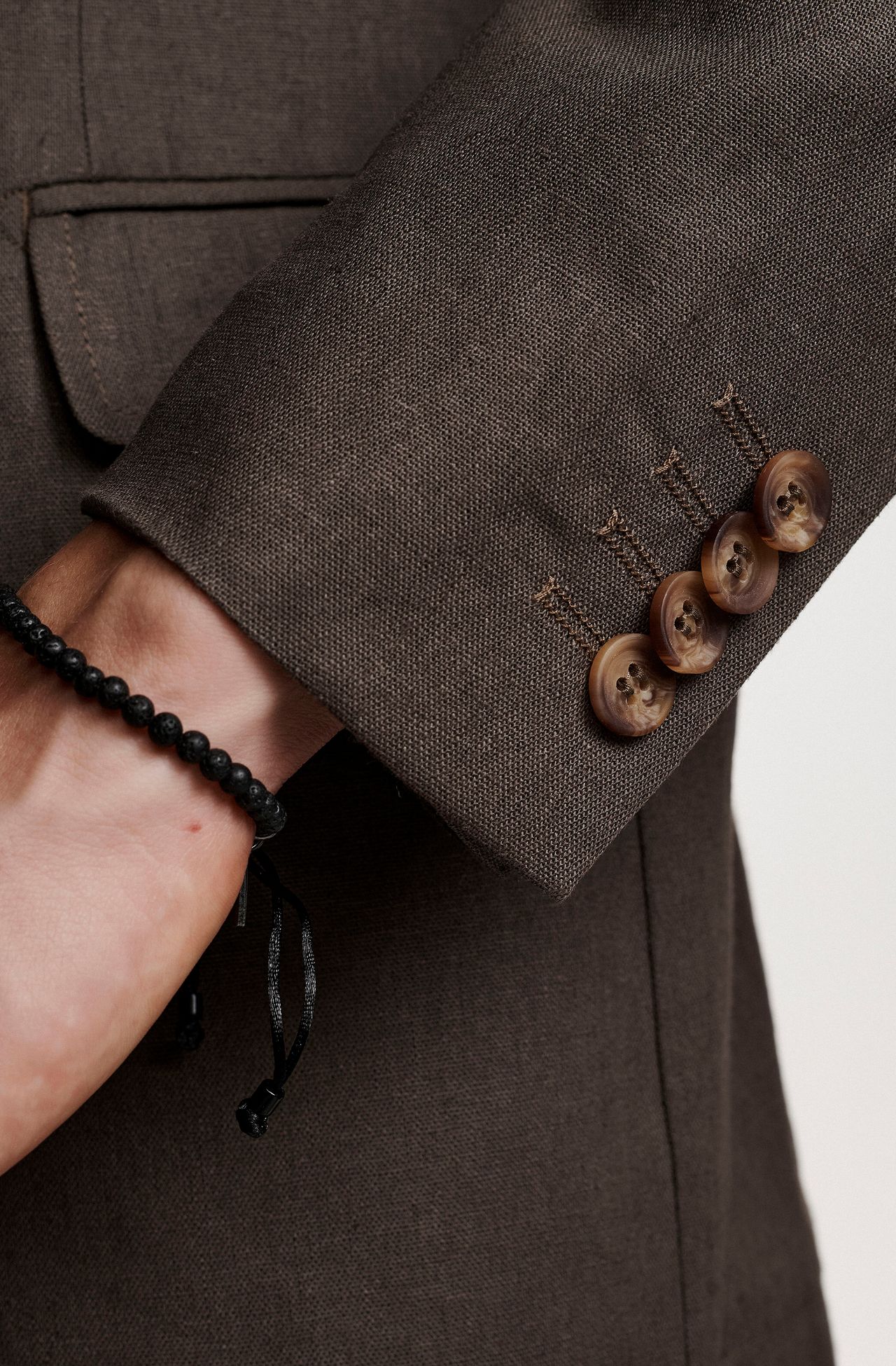 1047EWR00023_695_3-PALETO-VERDE-MILITAR-EM-LINHO-COM-VISCOSE