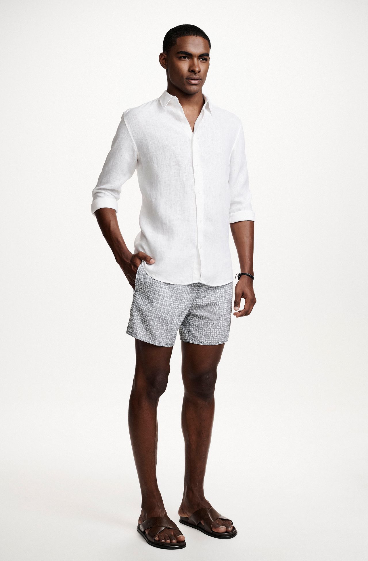 1633BCZ00021_685_1-SHORTS-MICROFIBRA-ESTAMPA-GEOMETRICA-MARINHO