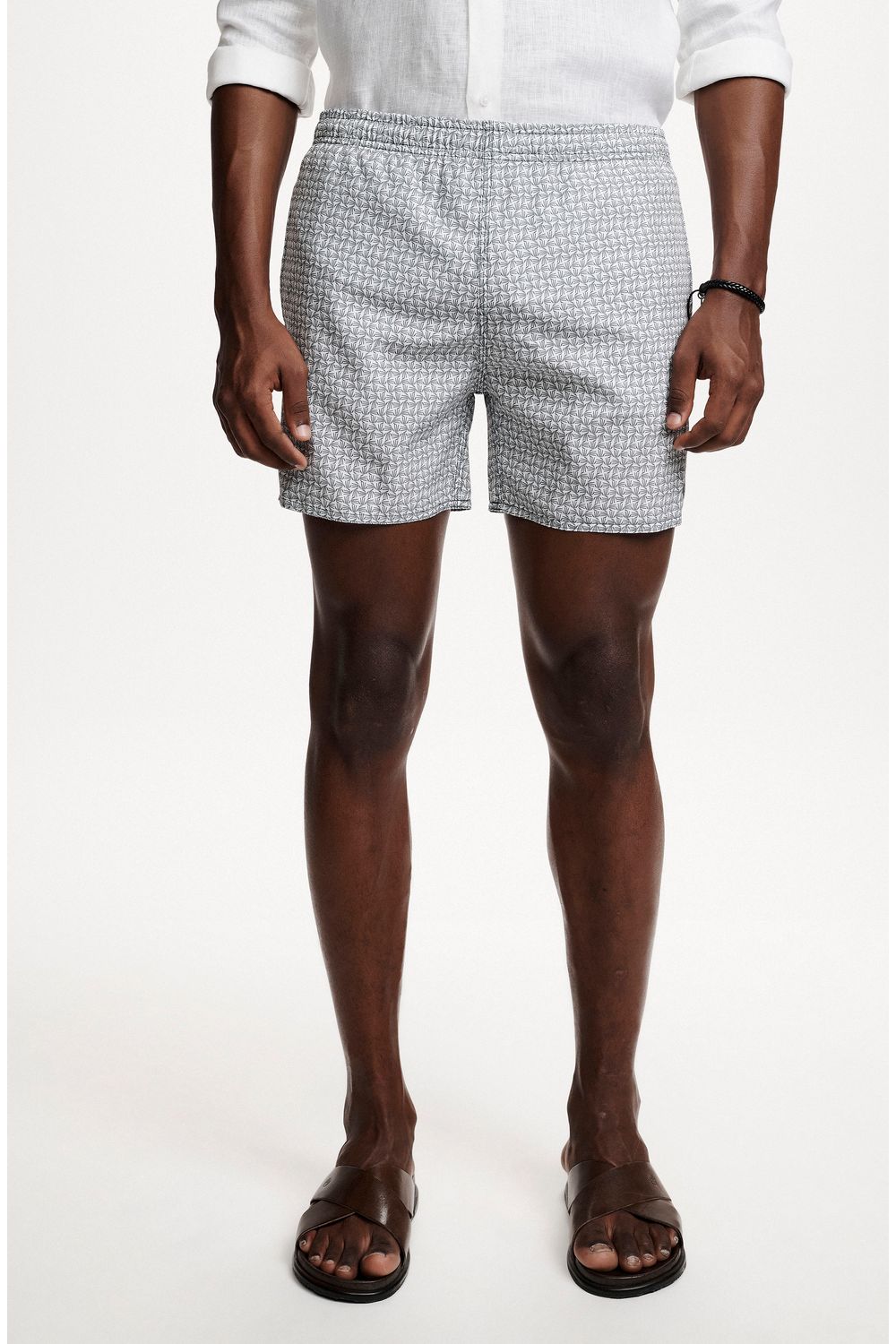 1633BCZ00021_685_2-SHORTS-MICROFIBRA-ESTAMPA-GEOMETRICA-MARINHO