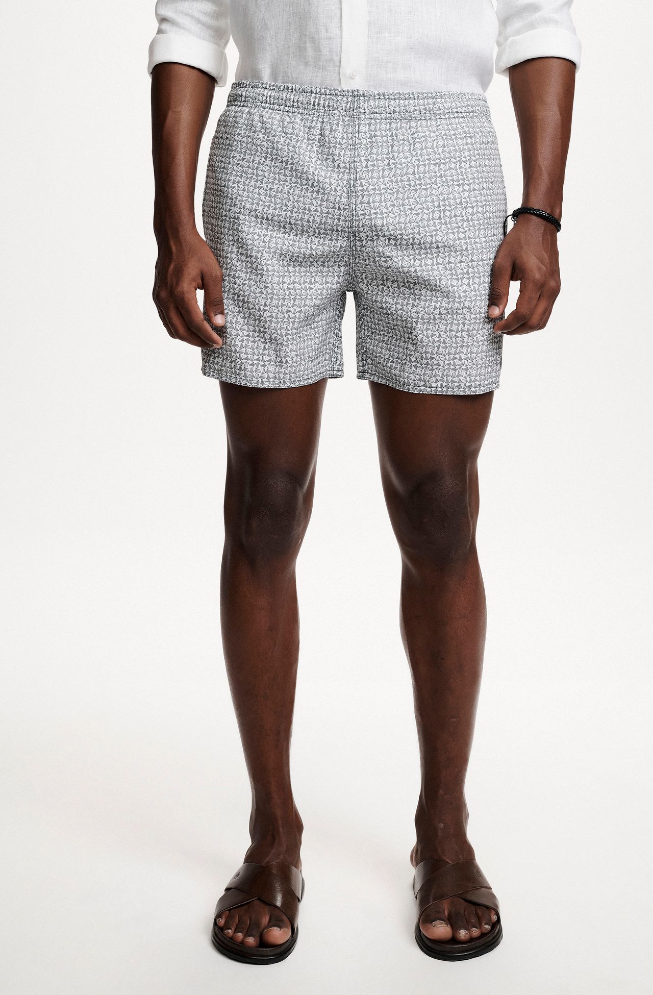 1633BCZ00021_685_2-SHORTS-MICROFIBRA-ESTAMPA-GEOMETRICA-MARINHO