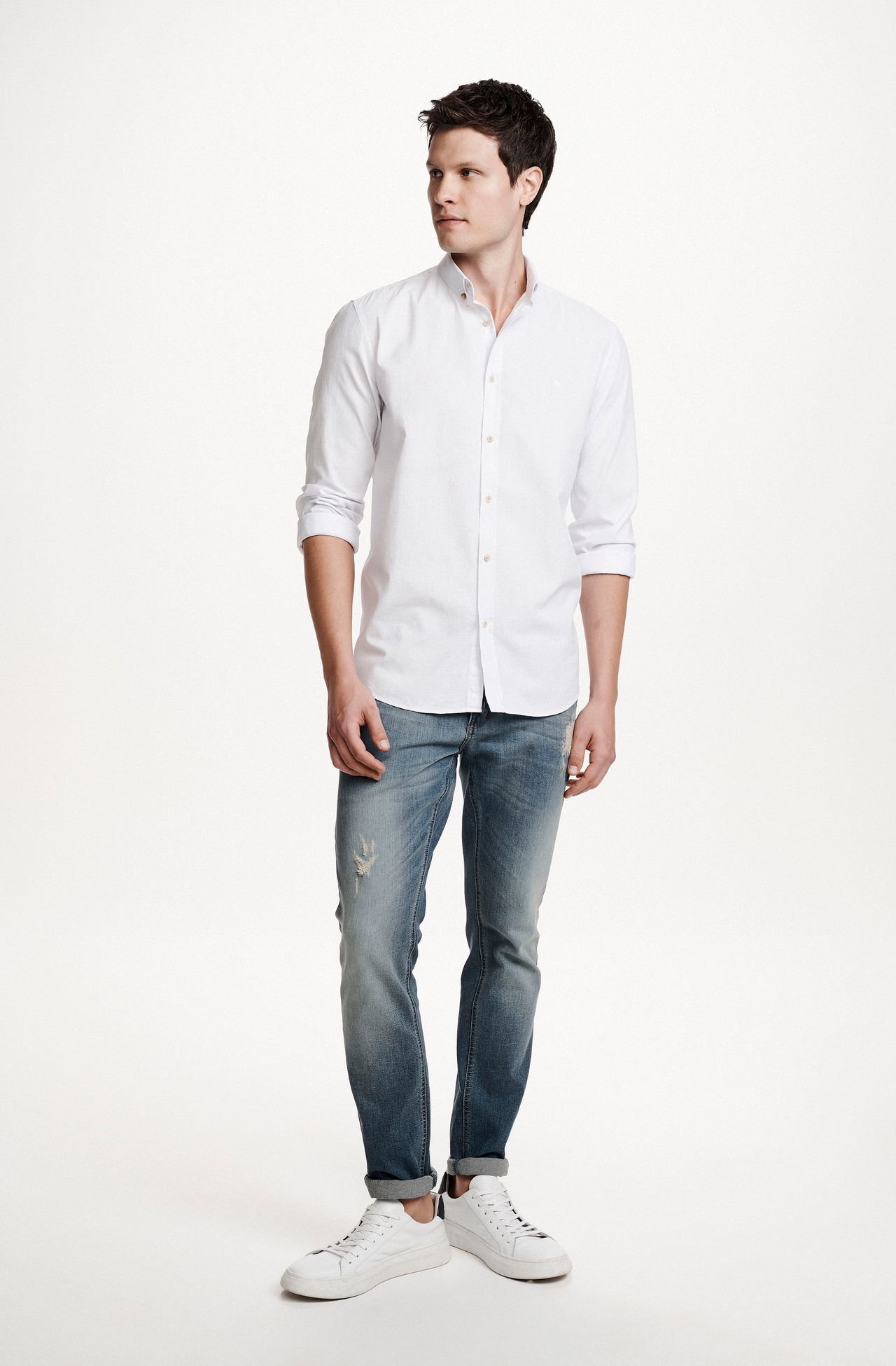 2501VCZ49075_900_1-CAMISA-CASUAL-BUTTON-DOWN