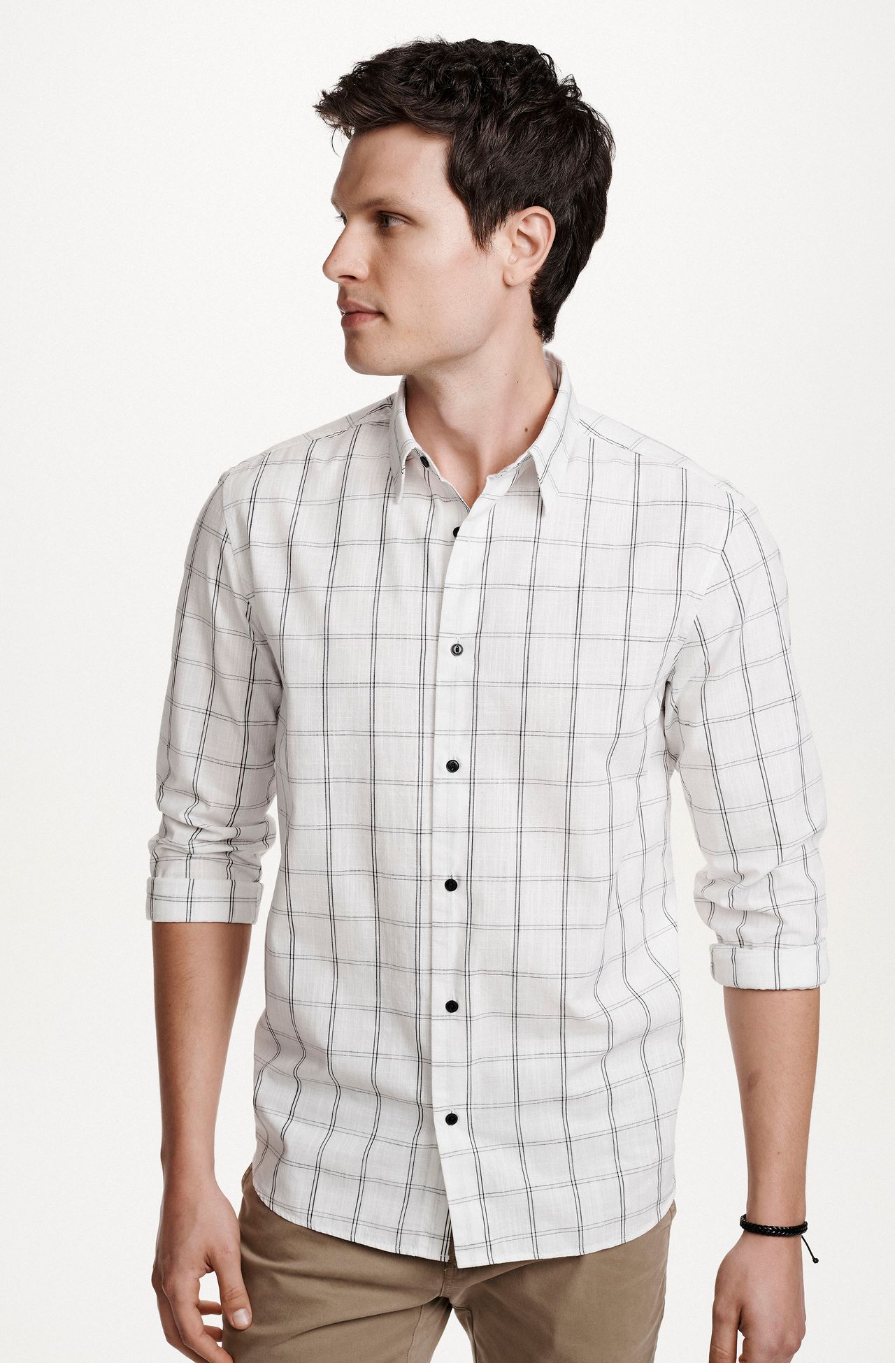 2504VCZ49081_900_2-CAMISA-CASUAL-XADREZ-FIO-TINTO-PRETO-EM-FUNDO-BRANCO