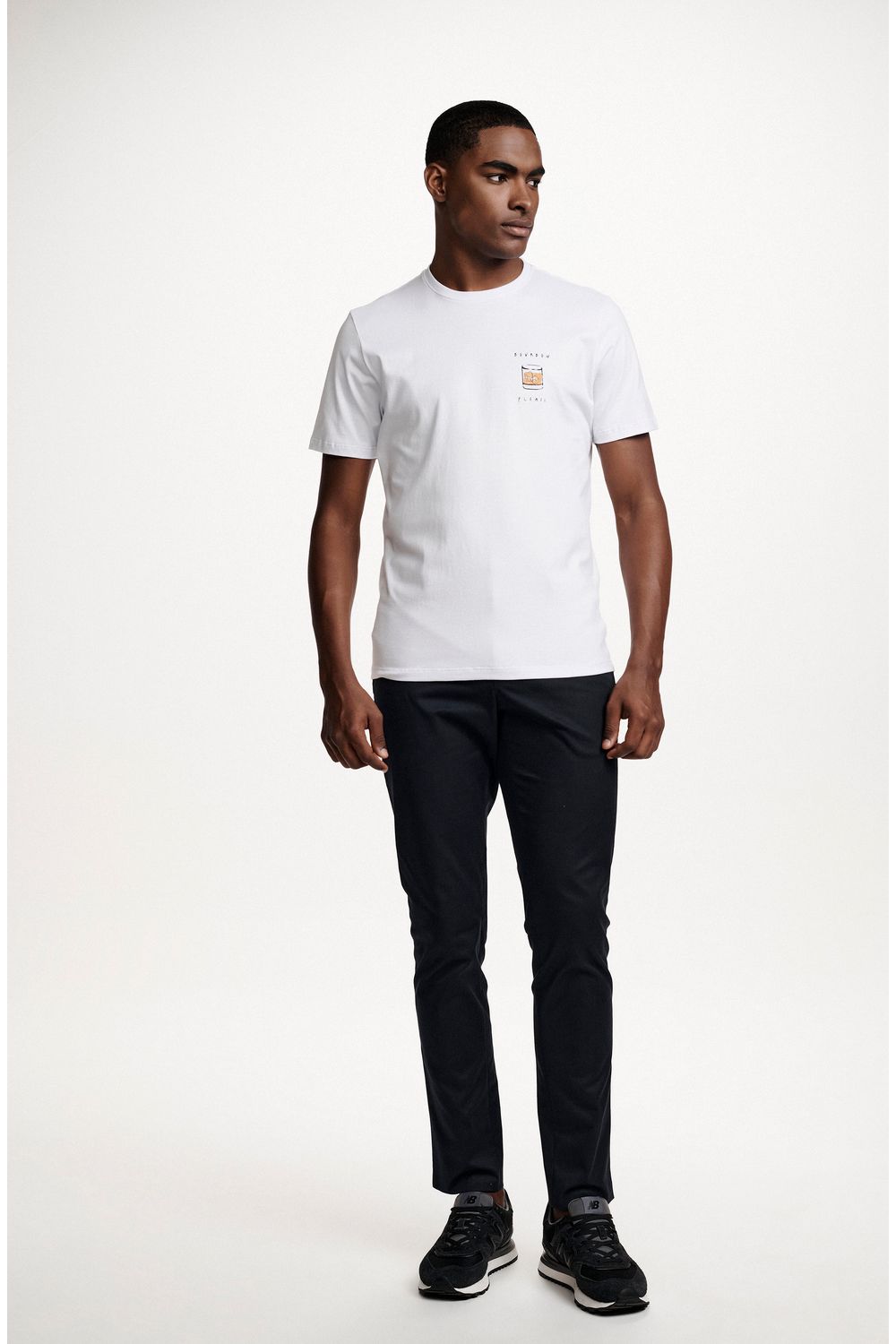 8353CCZ00238_900_1-T-SHIRT-MANGA-CURTA-ESTAMPA-WHISKY-VERDE