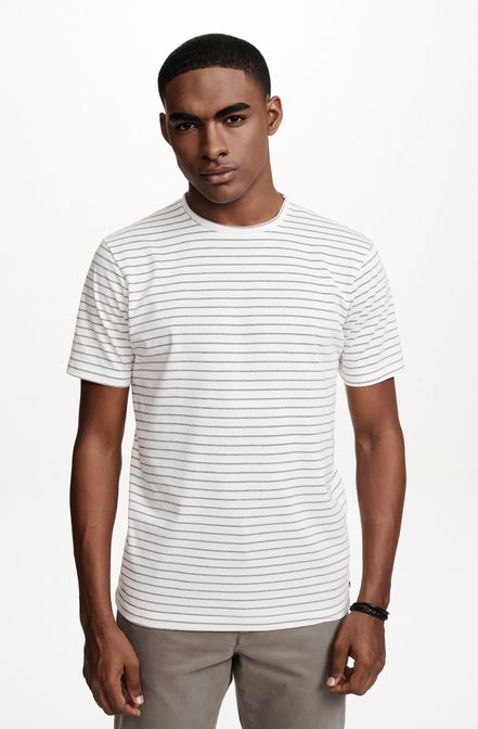 8353CCZ00255_400_2-T-SHIRT-MANGA-CURTA-LISTRADO-PRETO-E-OFFWHITE