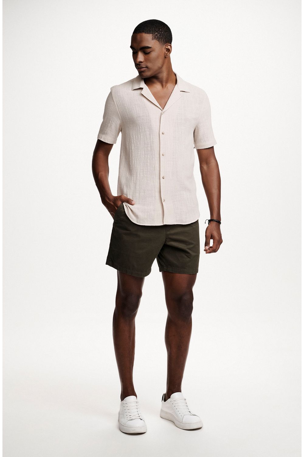 5041UCZ00010_695_1-BERMUDA-RELAXED-SARJA-TINTURADA