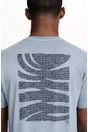 8353CCZ00250_565_1-T-SHIRT-MANGA-CURTA-ESTAMPA-FOLHA-GRAFICA-DE-ALGODAO-AZUL