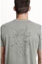 8353CCZ00244_660_1-T-SHIRT-MANGA-CURTA--ESTAMPA--LIRIO-DE-ALGODAO-VERDE
