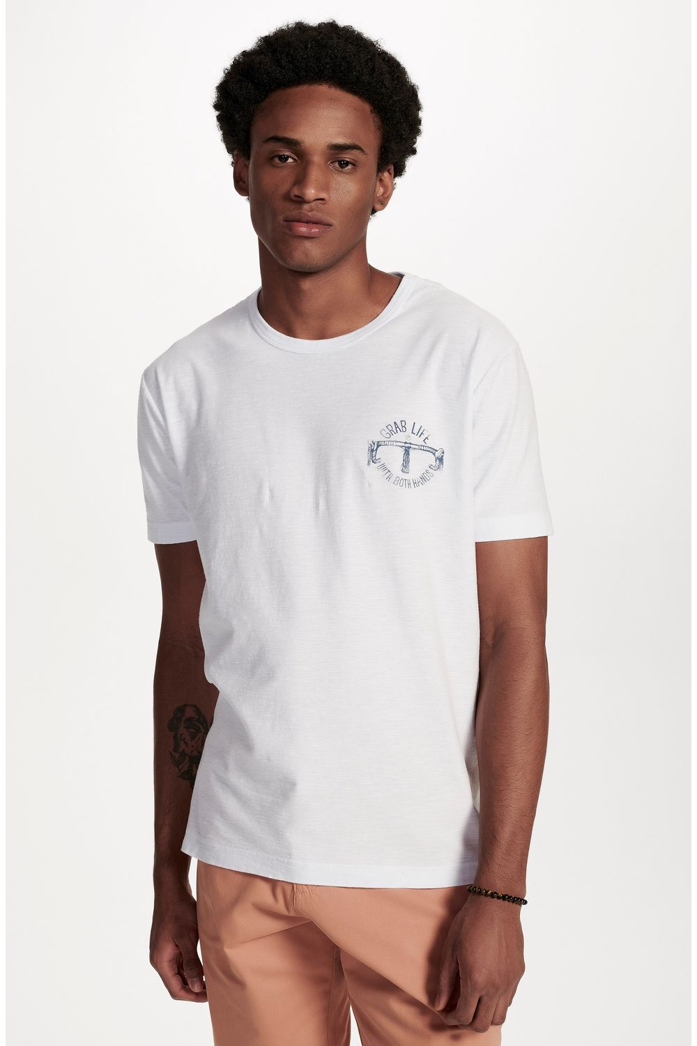 8353CCZ00205_900_2-T-SHIRT-MANGA-CURTA-GRAB-LIFE