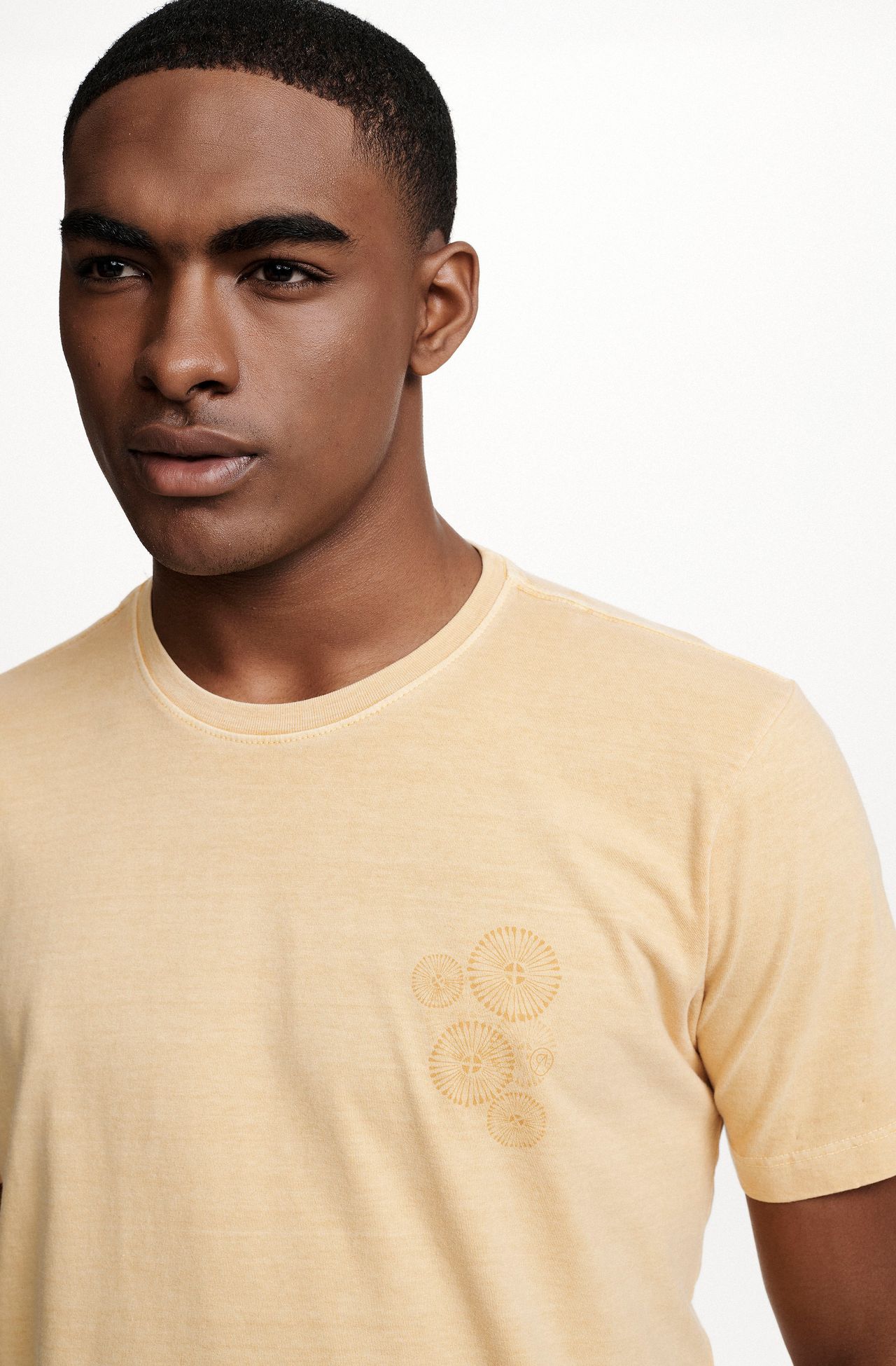 8353CCZ00246_170_4-T-SHIRT-MANGA-CURTA--ESTAMPA--MANDALA--DE-ALGODAO-ROSA