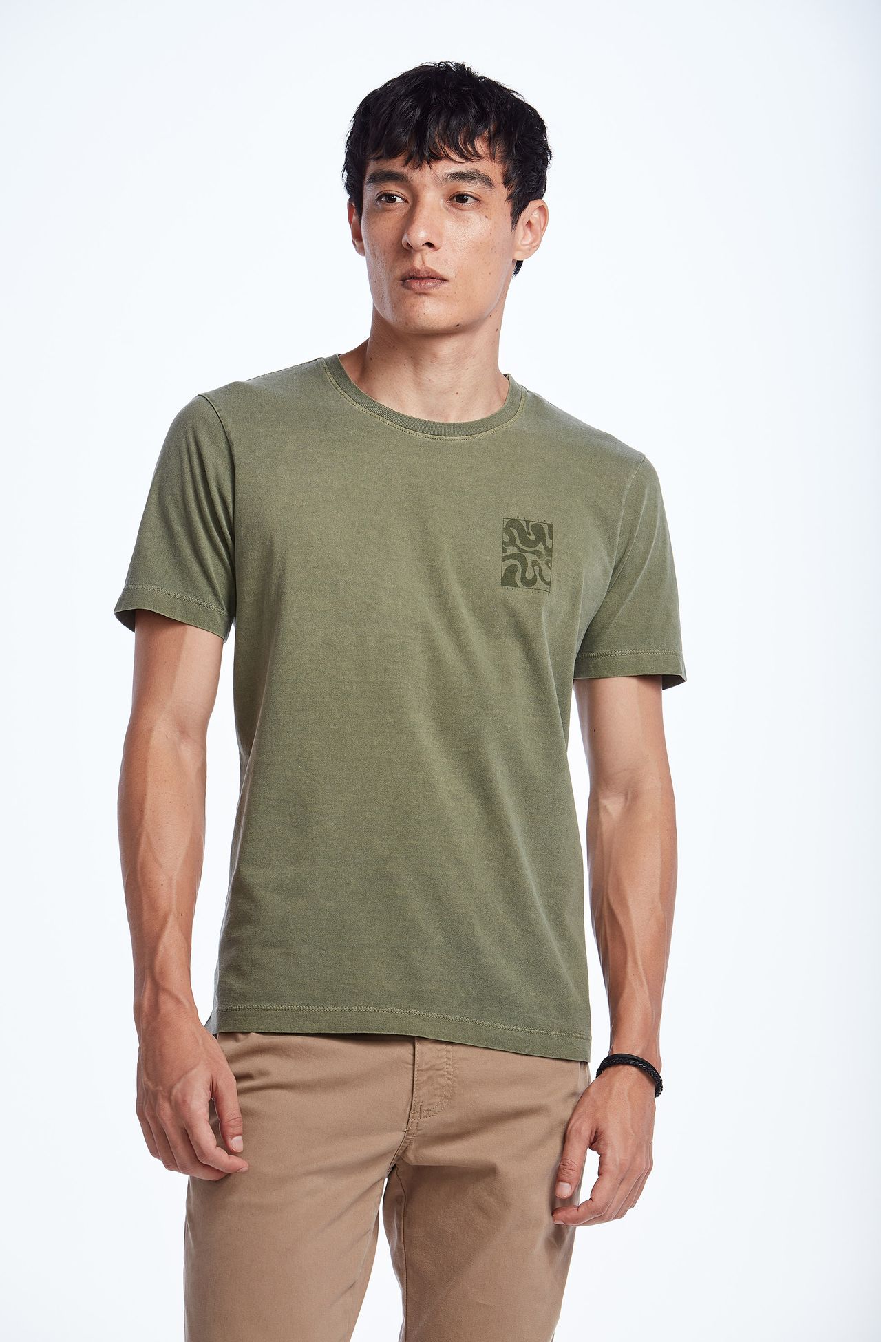 8353CCZ00275_670_2-TSHIRT-MANGA-CURTA