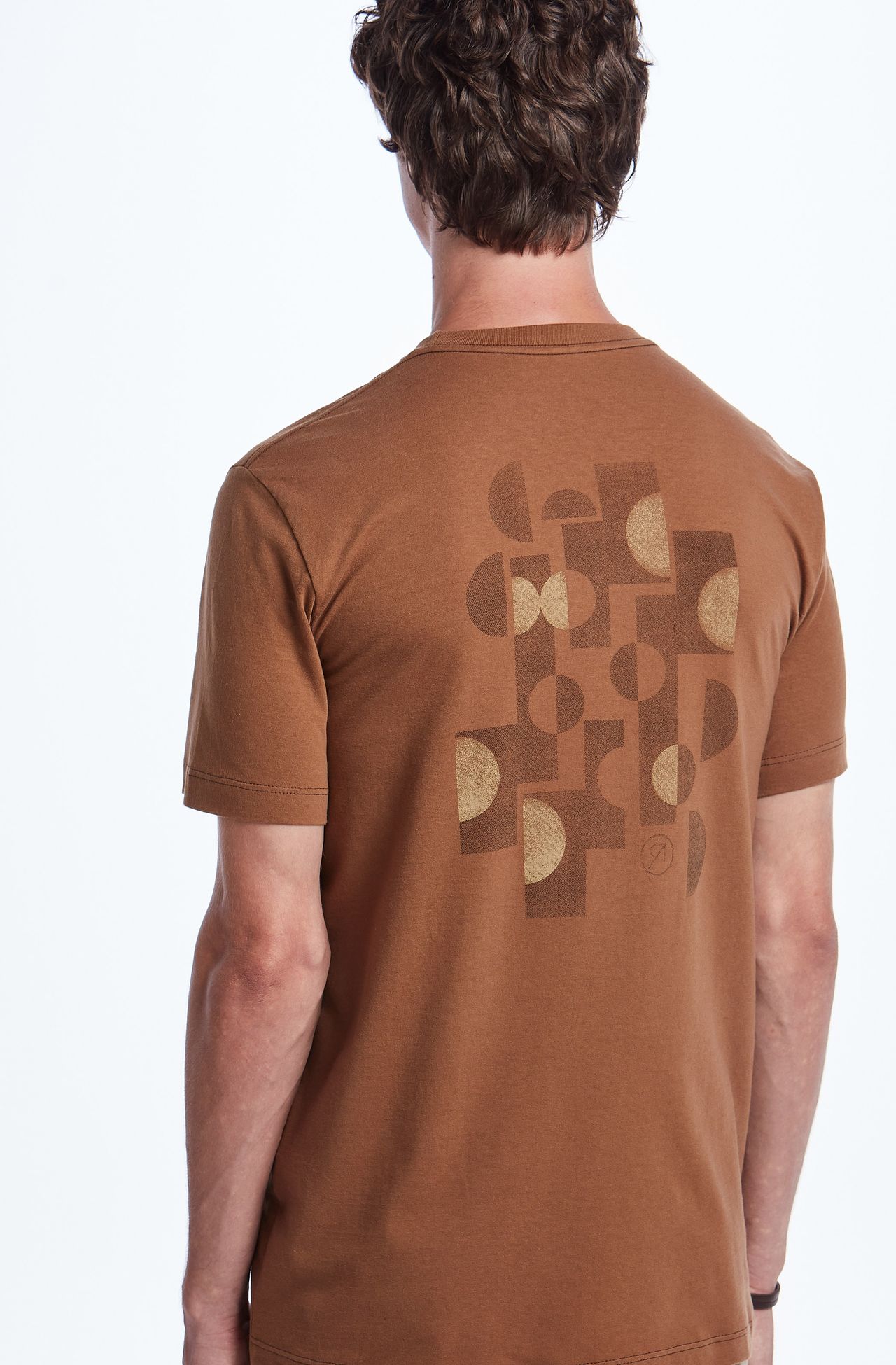 8353CCZ00264_770_1-TSHIRT-MANGA-CURTA