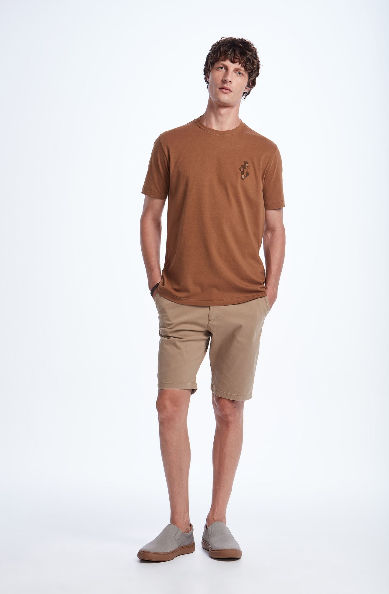 8353CCZ00264_770_4-TSHIRT-MANGA-CURTA