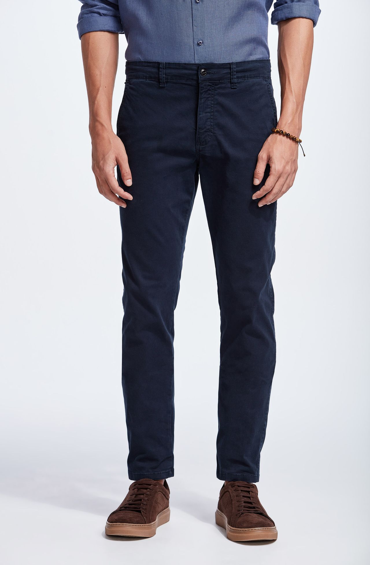 4042UCC02077_590_2-CALCA-CHINO