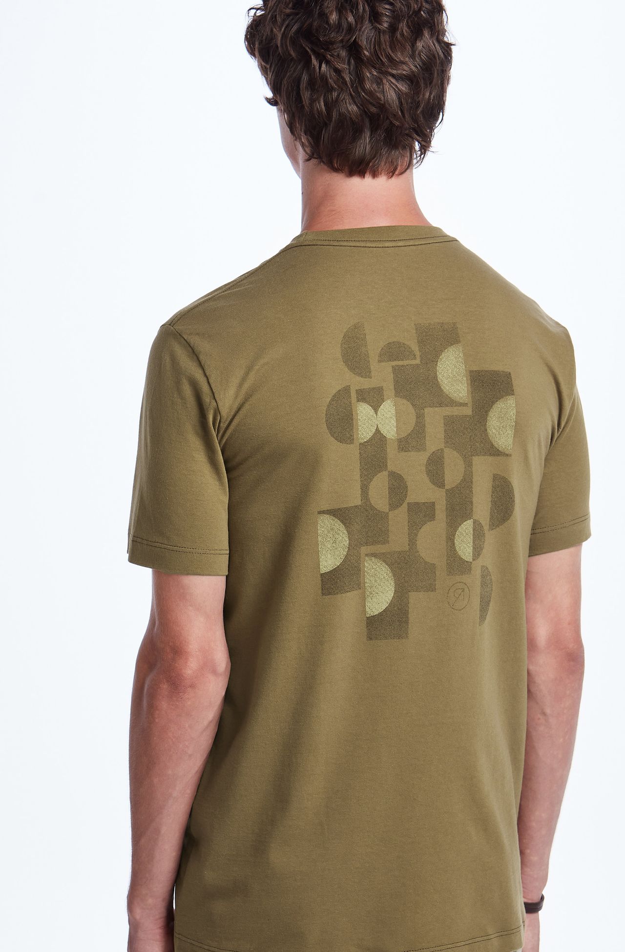 8353CCZ00264_770_4-TSHIRT-MANGA-CURTA