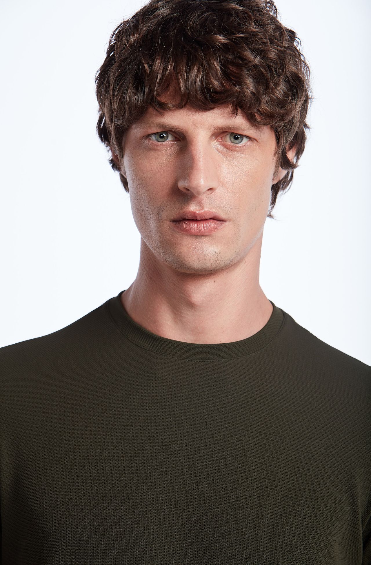 8350CCZ00143_690_3-TSHIRT-MANGA-CURTA