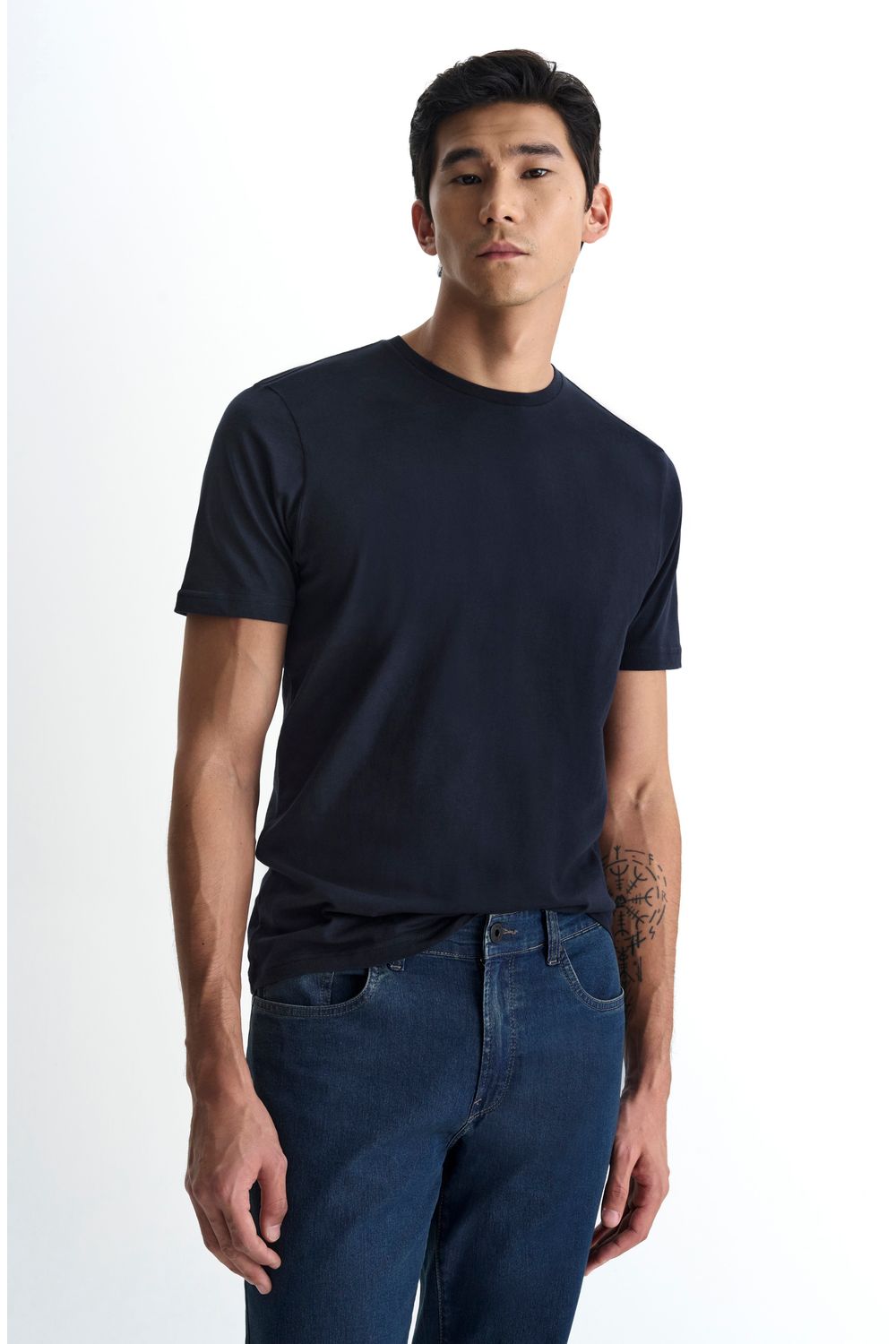 8350CCV00036_585_1-TSHIRT-MANGA-CURTA