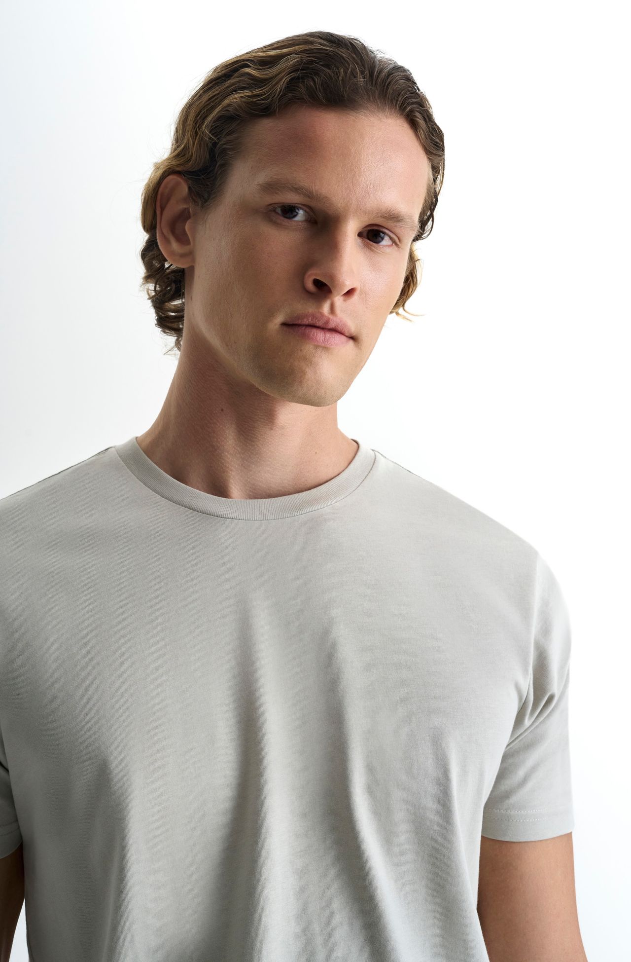 8350CCZ00084_420_3-TSHIRT-MANGA-CURTA